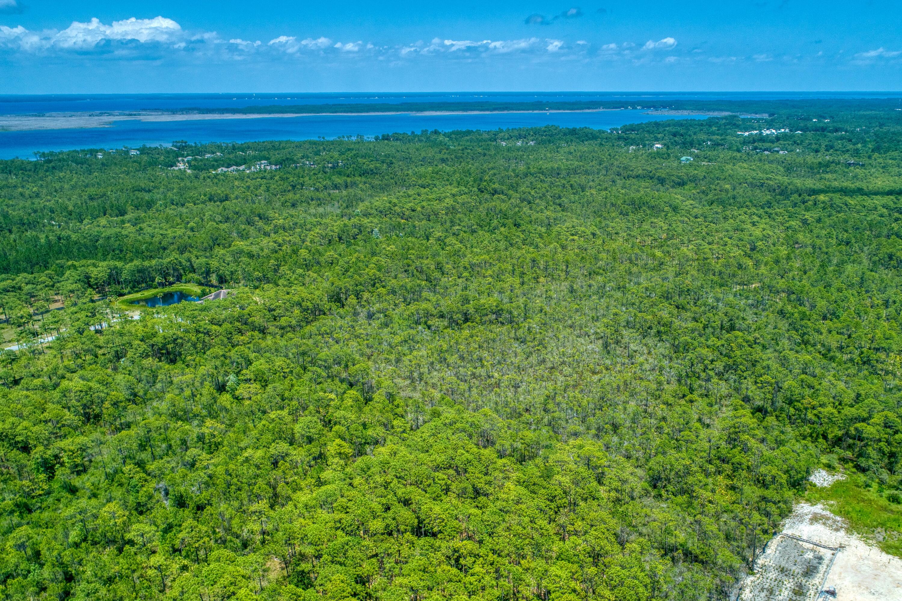 NO RECORDED SUBDIVISION - Land