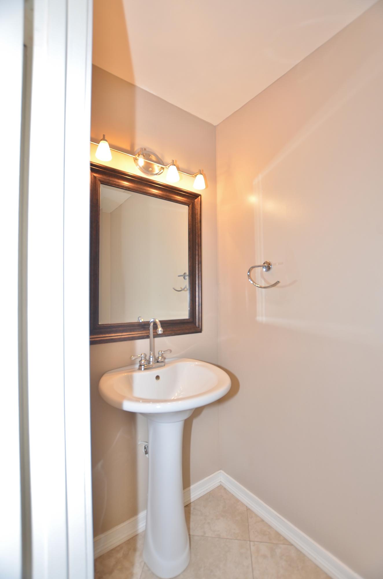 DESTIN RACQUET CLUB T/H - Residential Lease