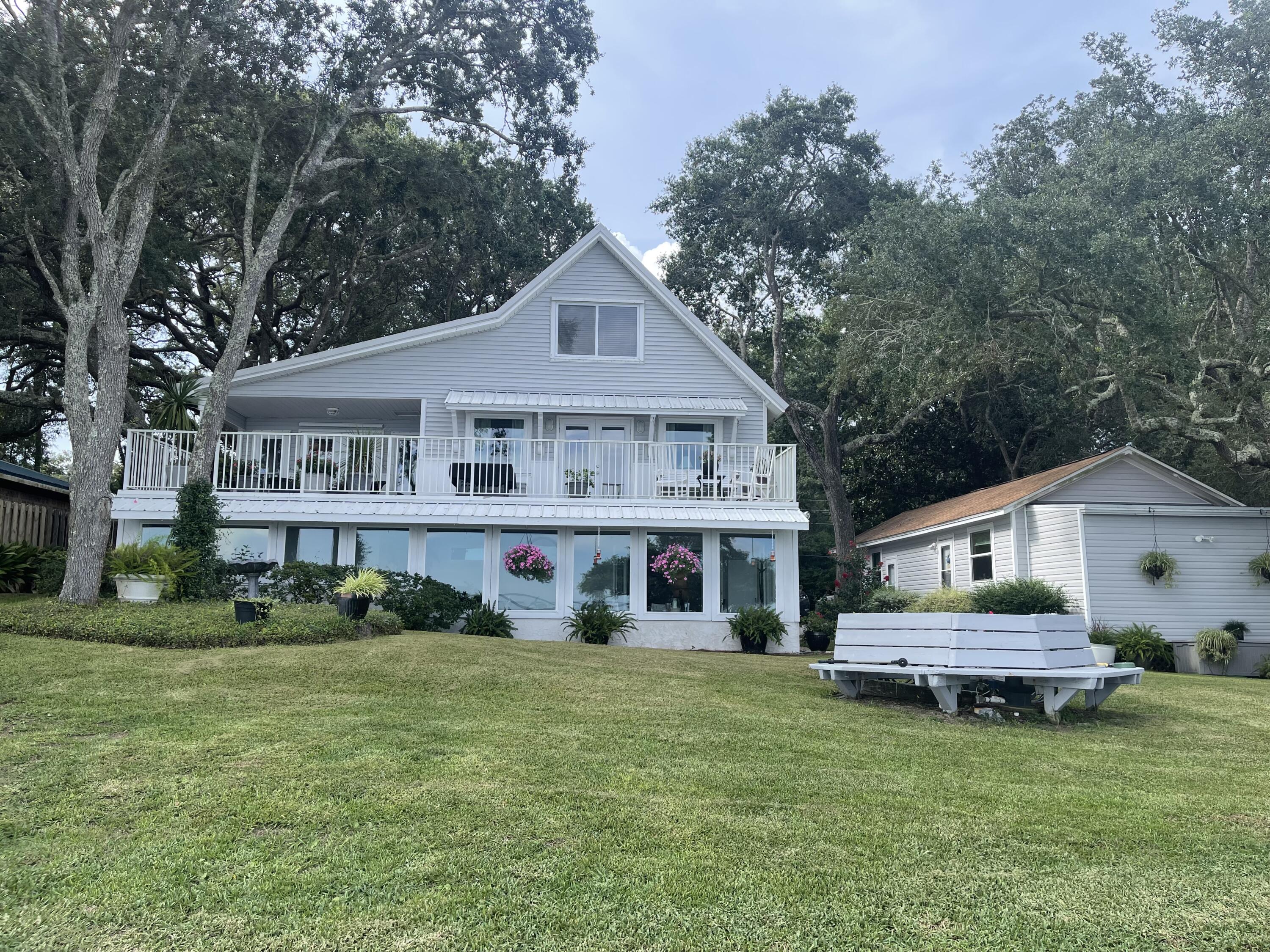 MULLET CREEK - Residential