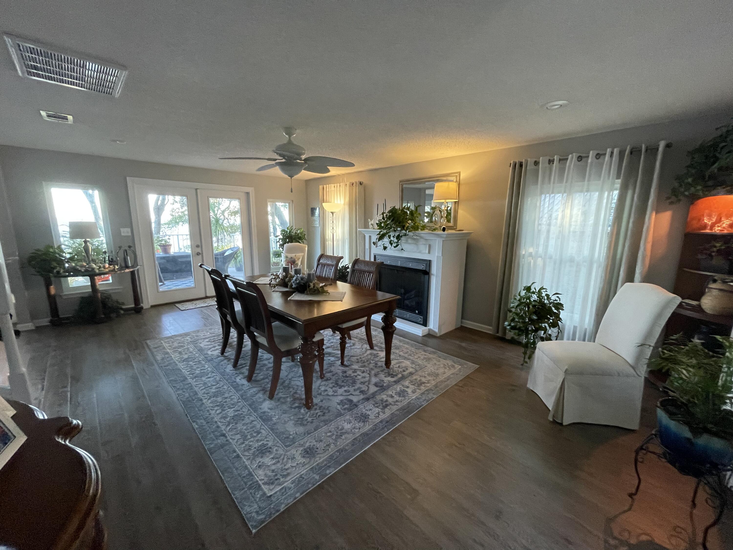 MULLET CREEK - Residential