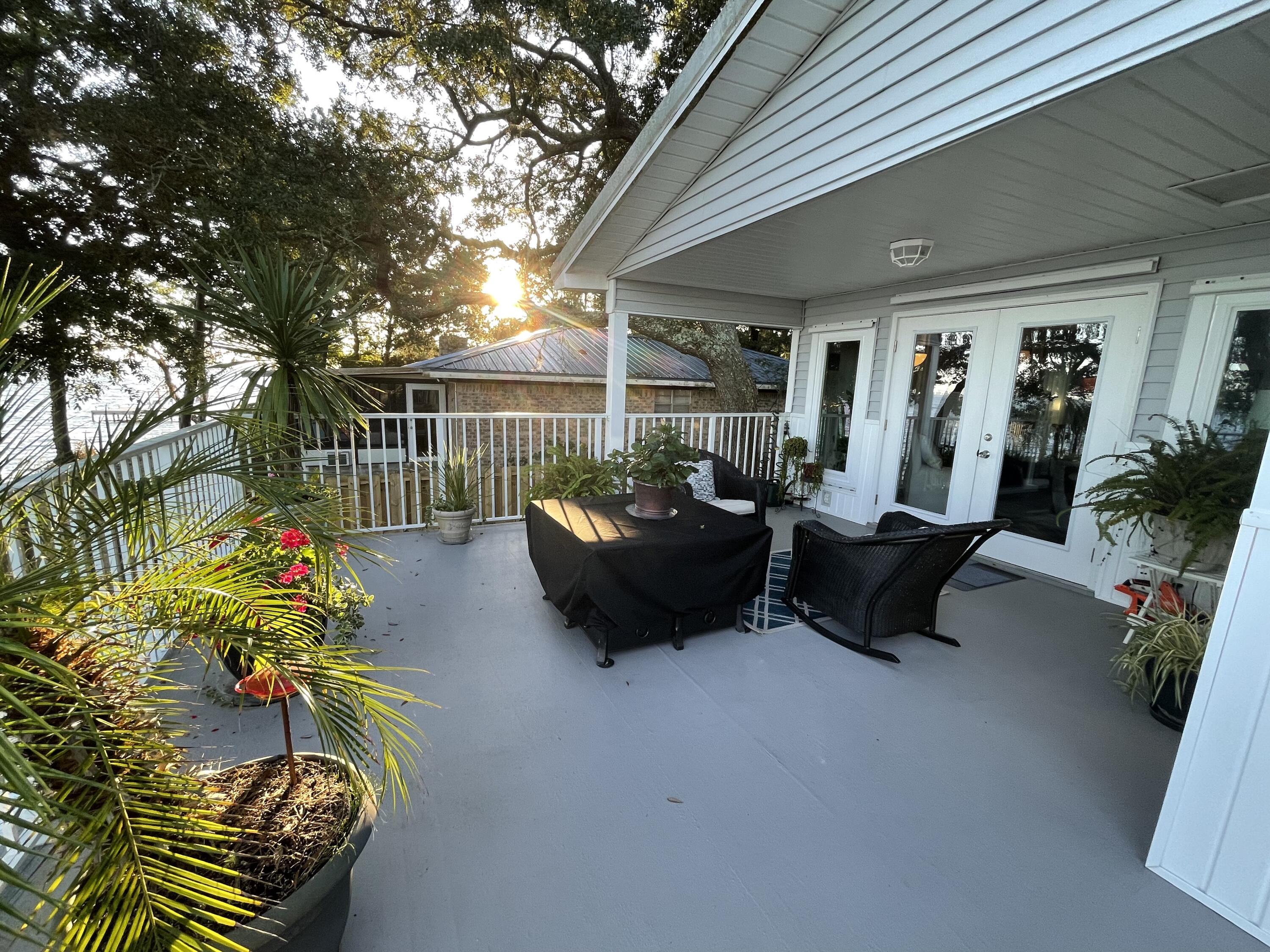MULLET CREEK - Residential