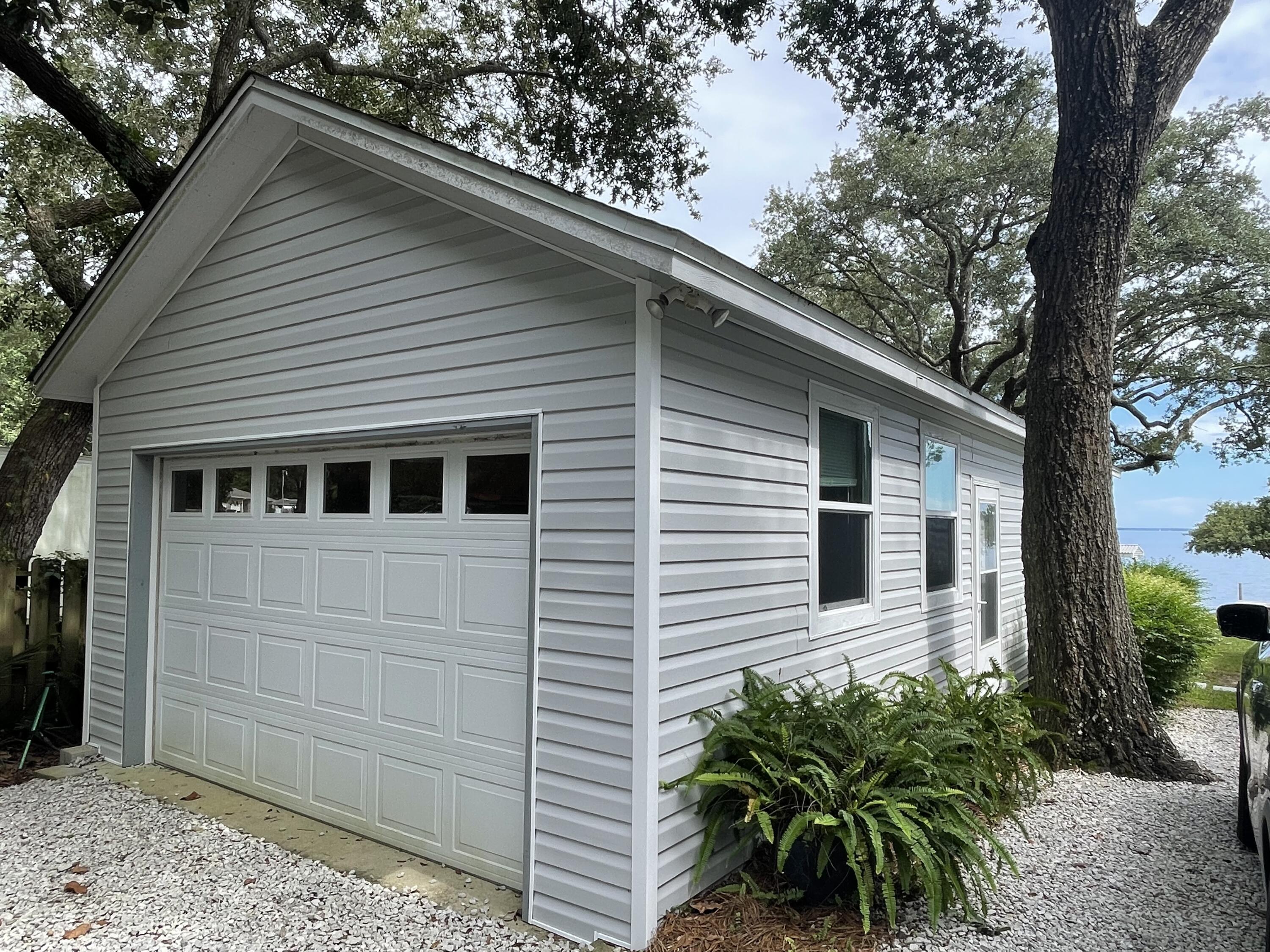 MULLET CREEK - Residential