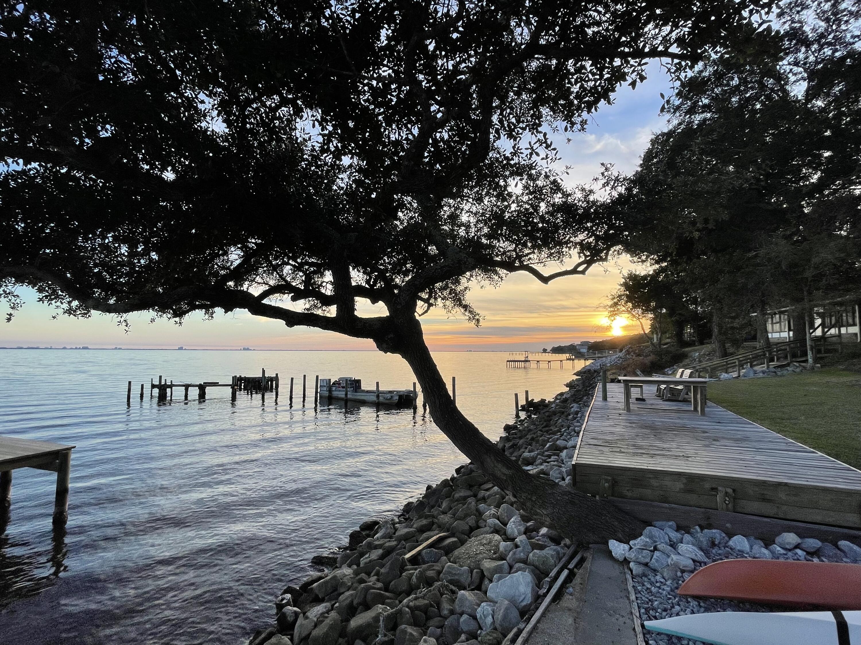 MULLET CREEK - Residential
