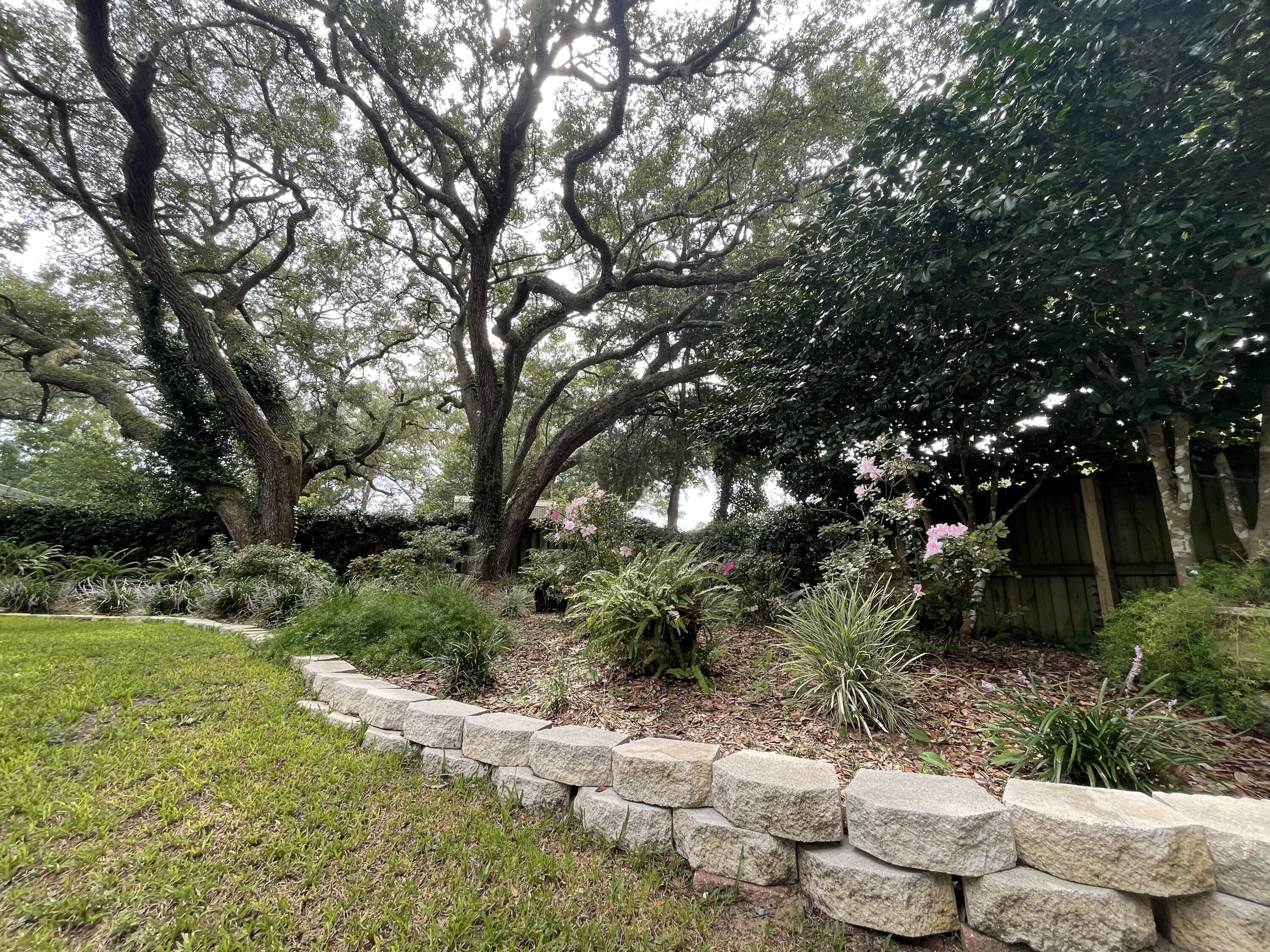 MULLET CREEK - Residential