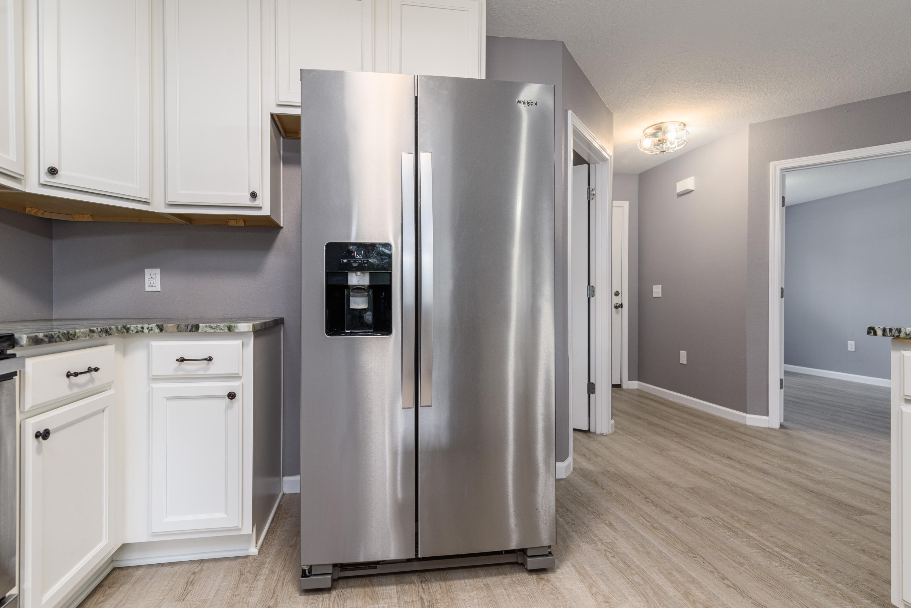 SHOAL TERRACE EST LOT 8 BLK A - Residential