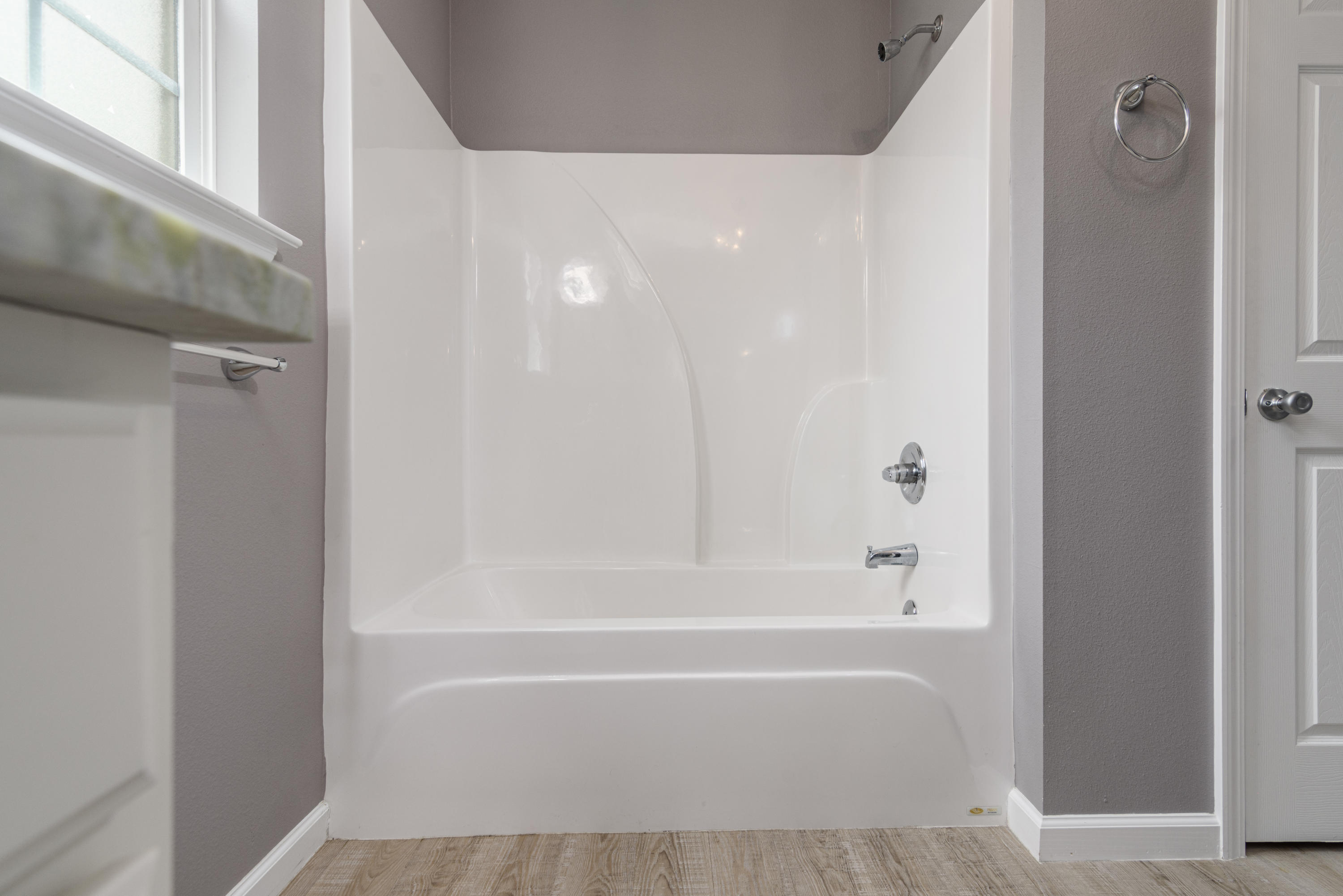 SHOAL TERRACE EST LOT 8 BLK A - Residential