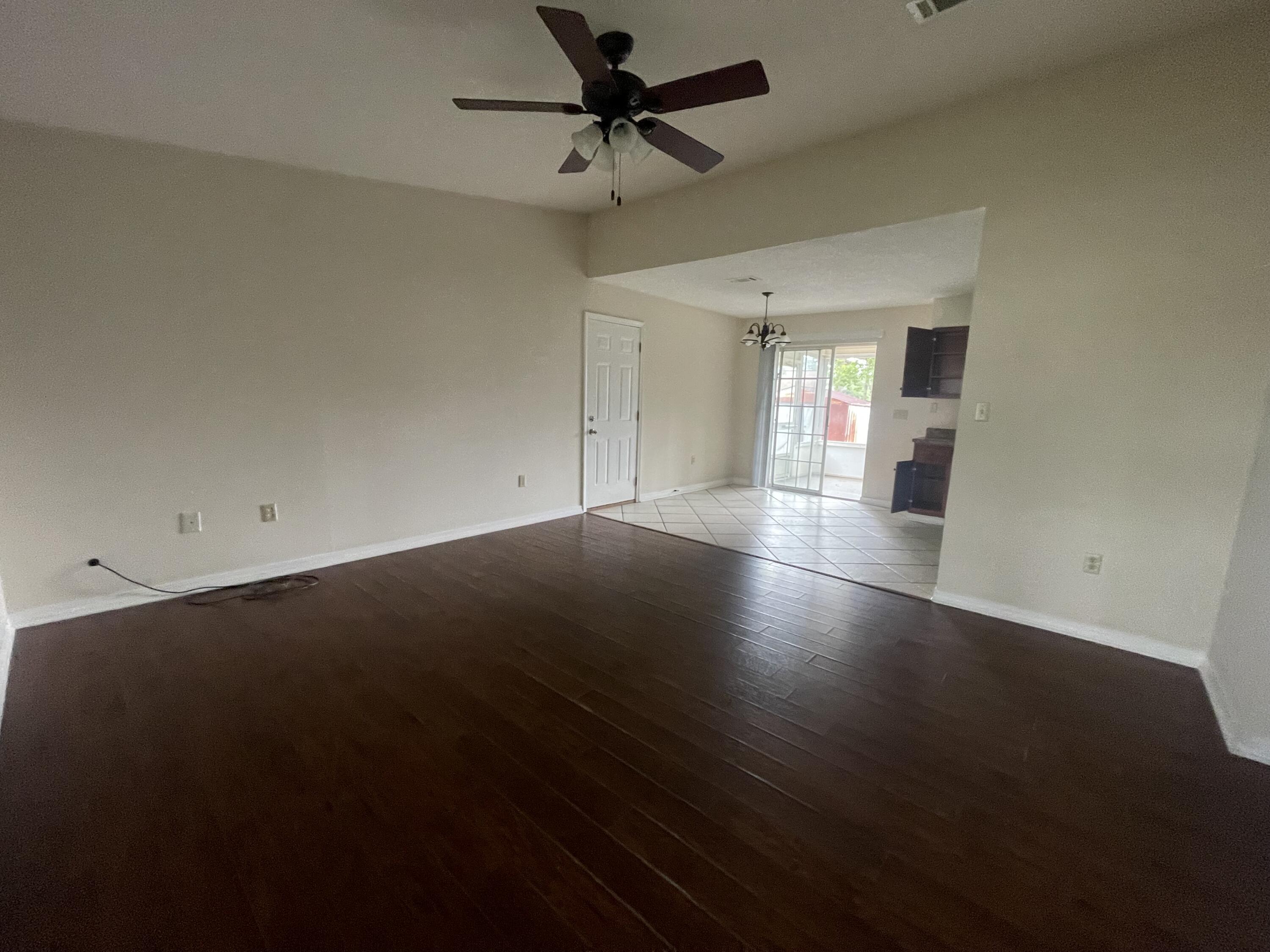 SOUTH POINTE ESTATES - Residential Lease