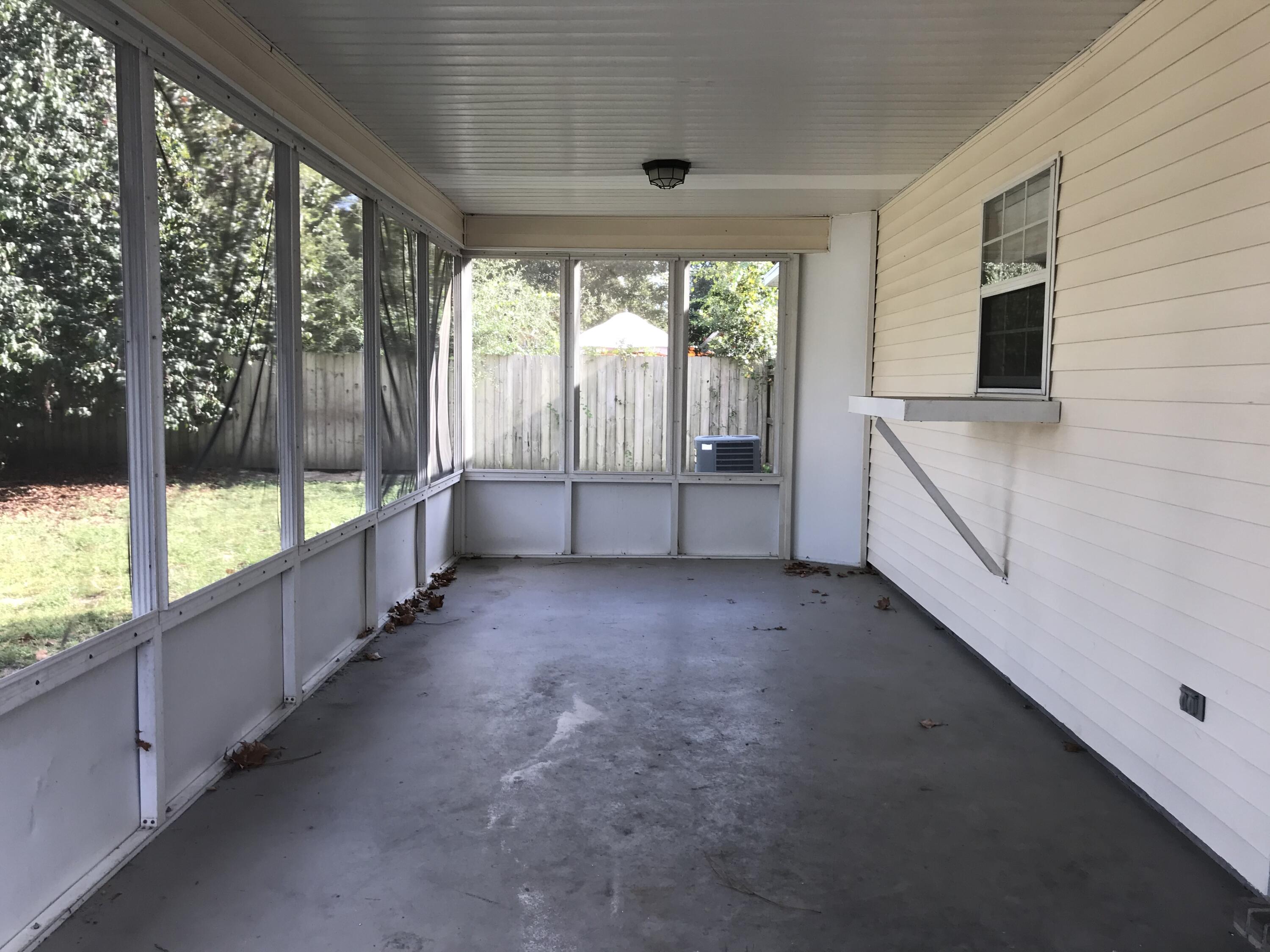 SOUTH POINTE ESTATES - Residential Lease
