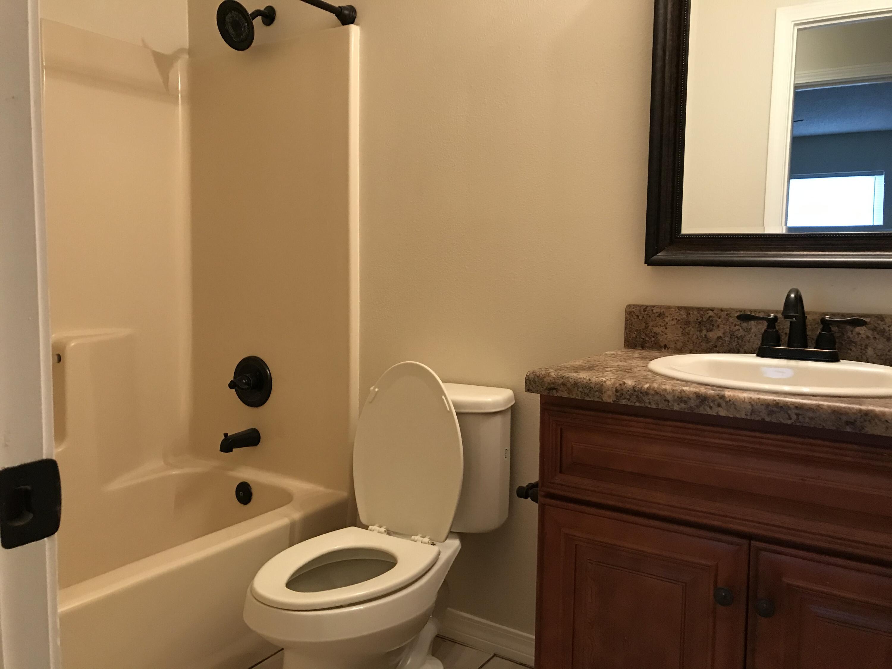 SOUTH POINTE ESTATES - Residential Lease