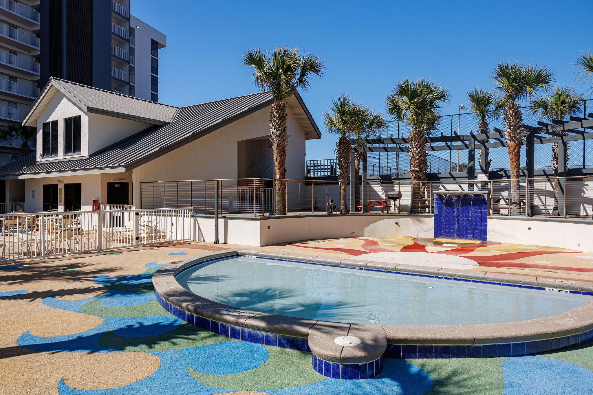 MAINSAIL CONDO PH 1 - Residential