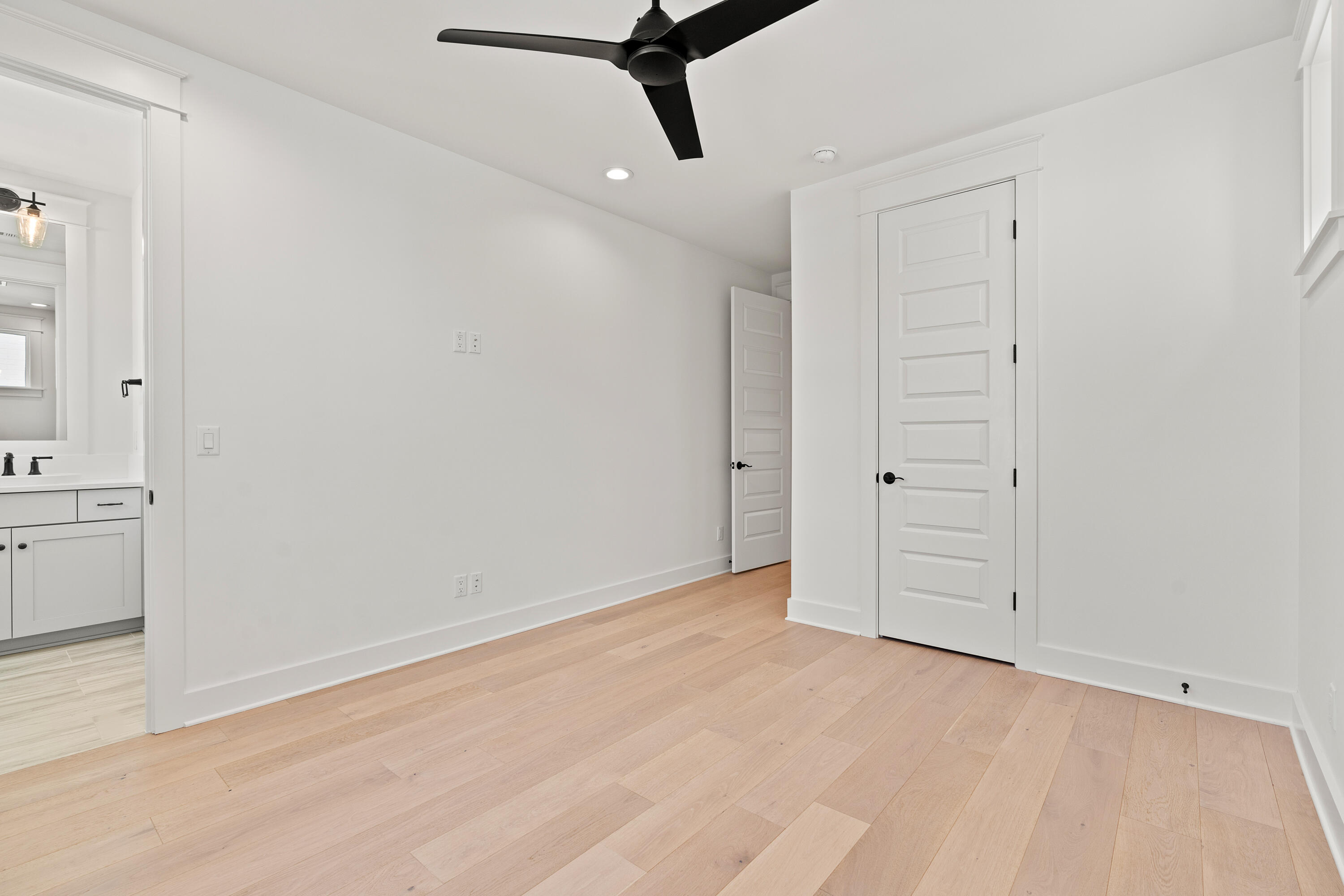 RIDGEWALK - Residential