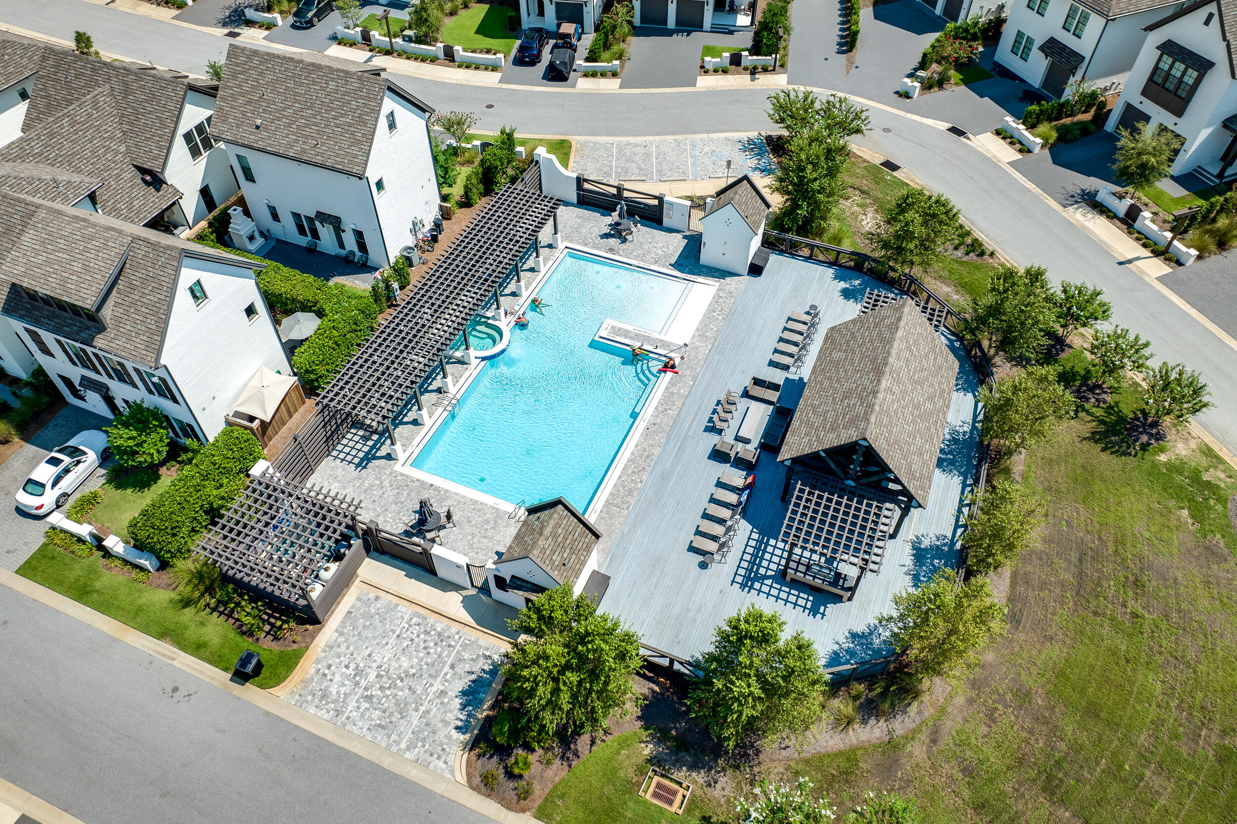 RIDGEWALK - Residential