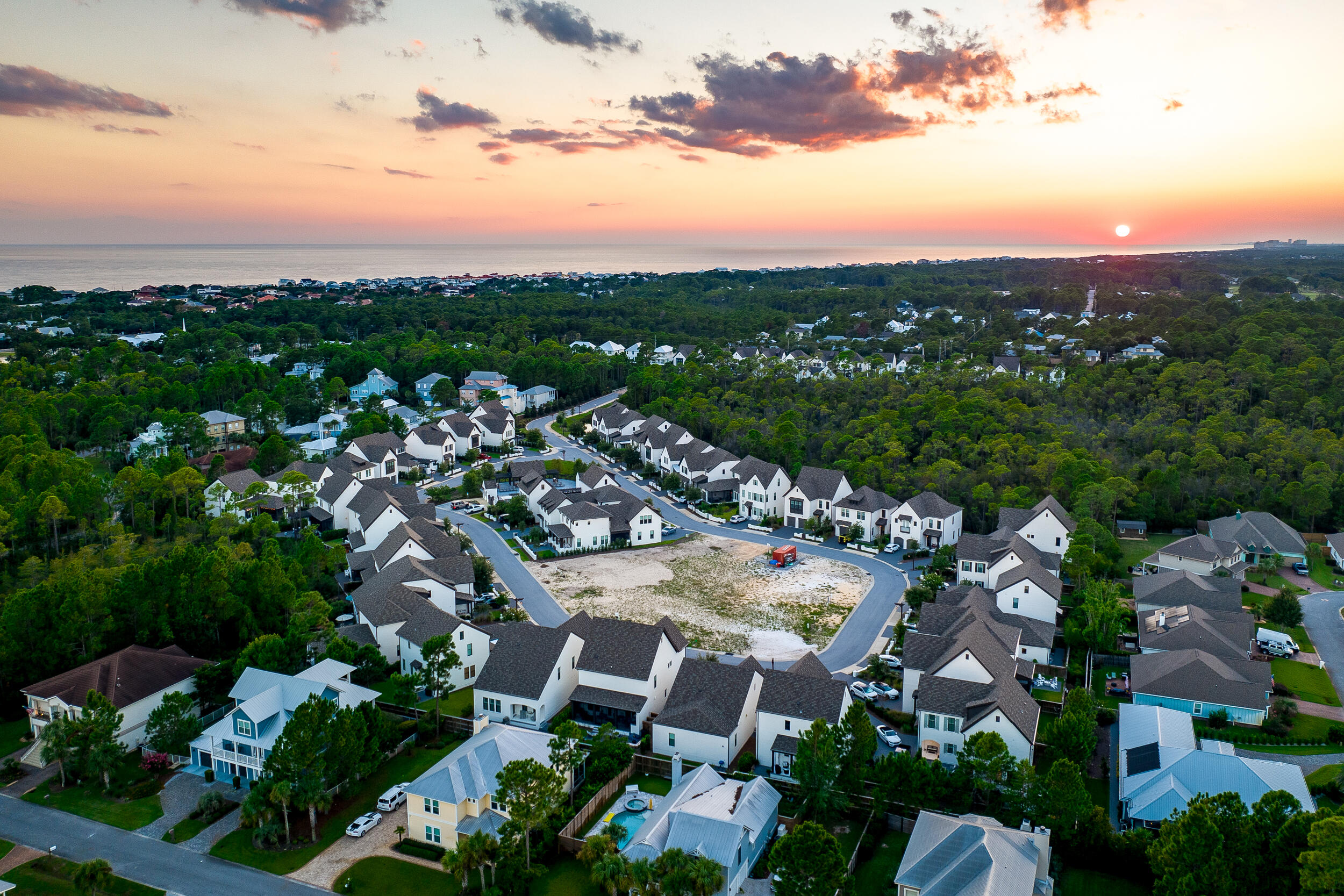 RIDGEWALK - Residential