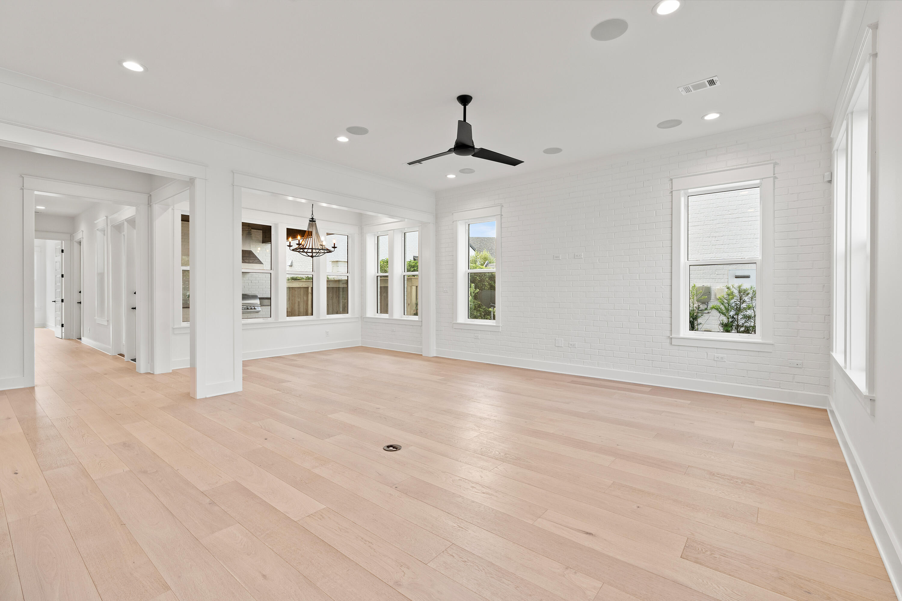 RIDGEWALK - Residential