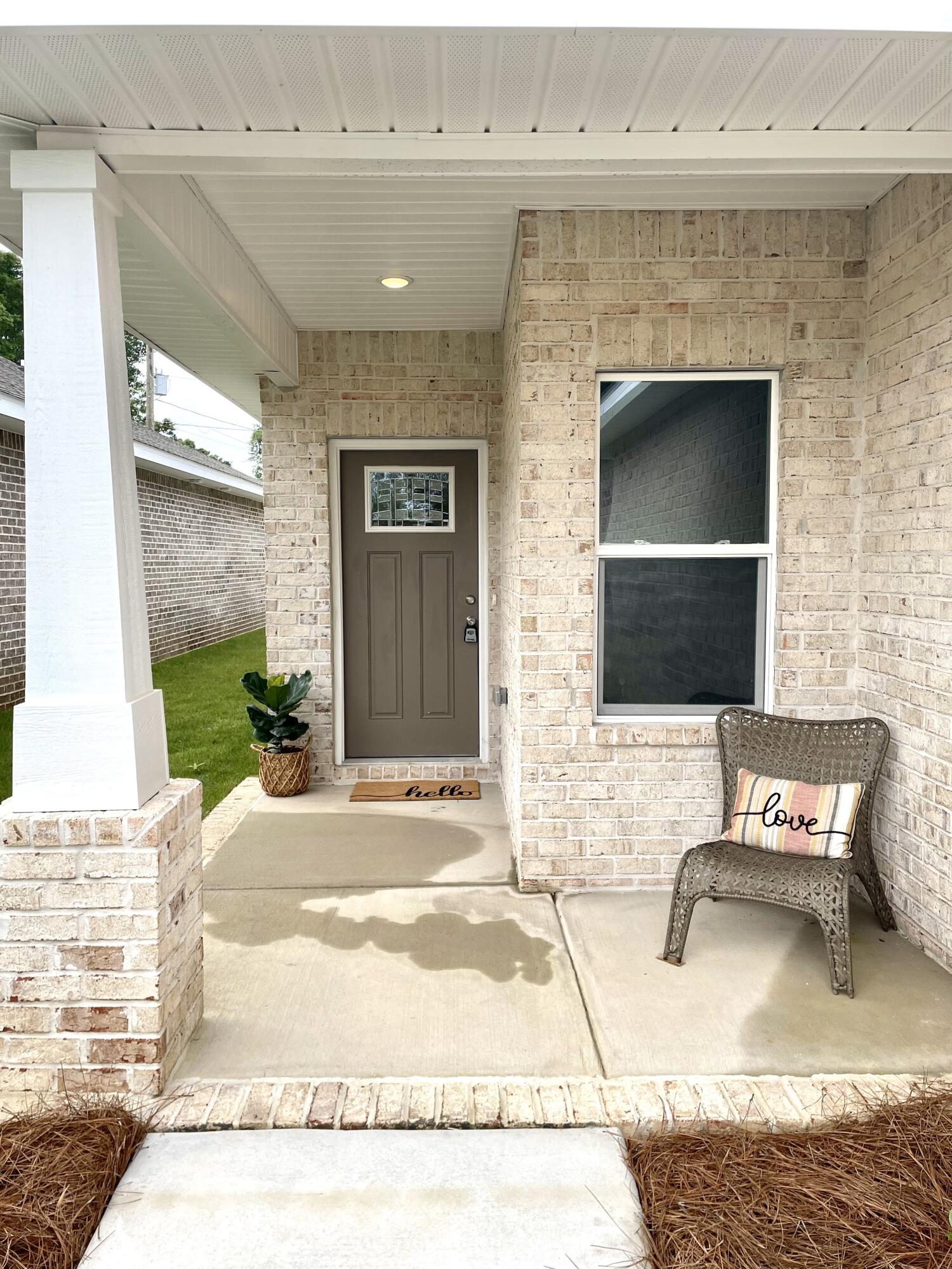 NICEVILLE (222200.00) - Residential