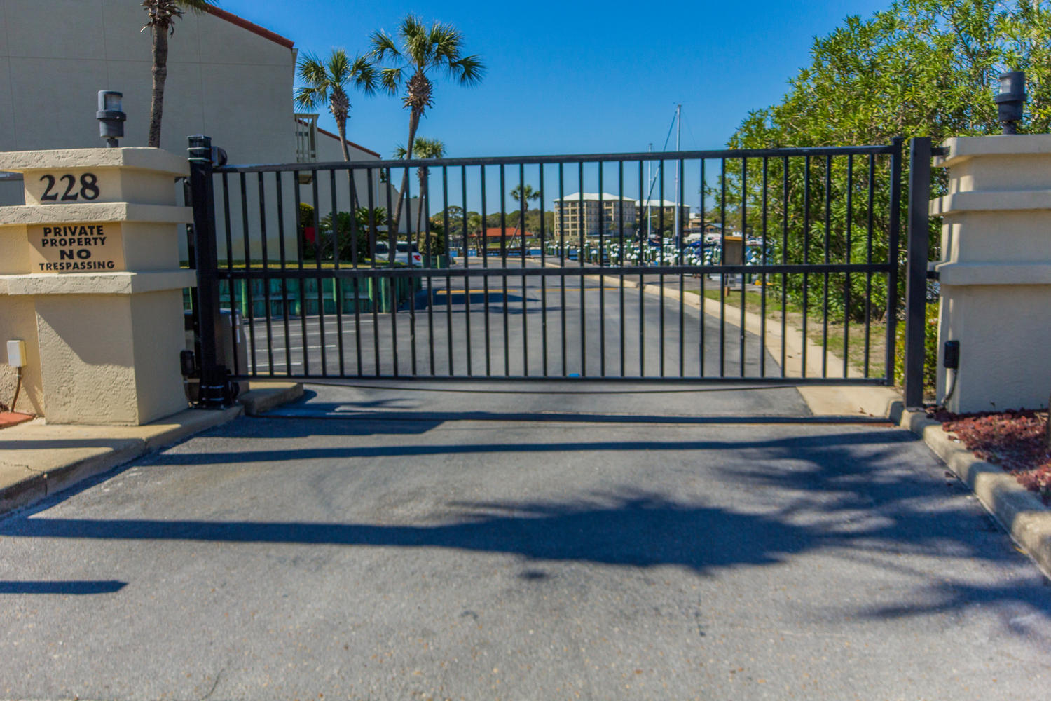 CLIPPER COVE T/H - Residential