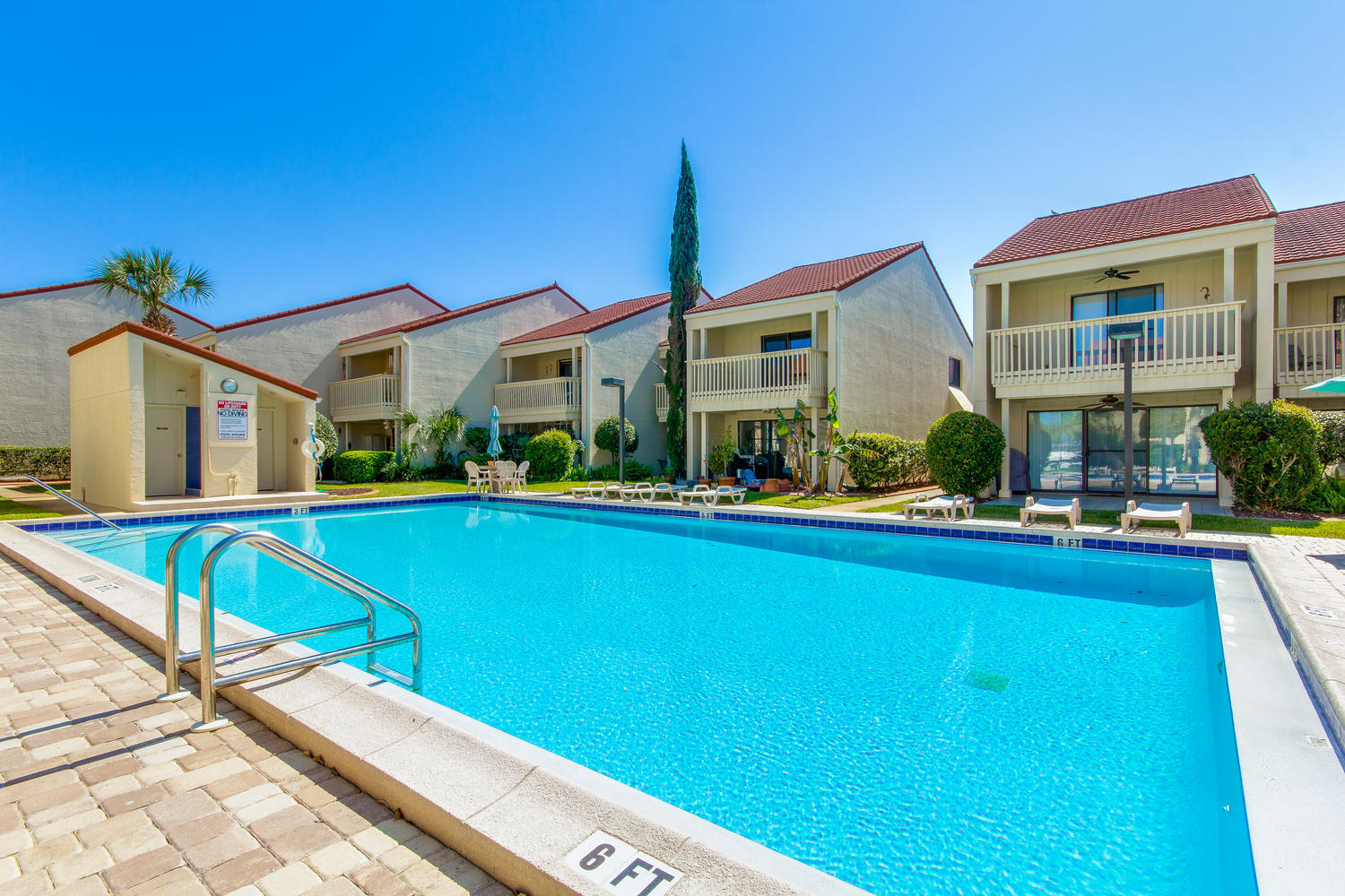 CLIPPER COVE T/H - Residential