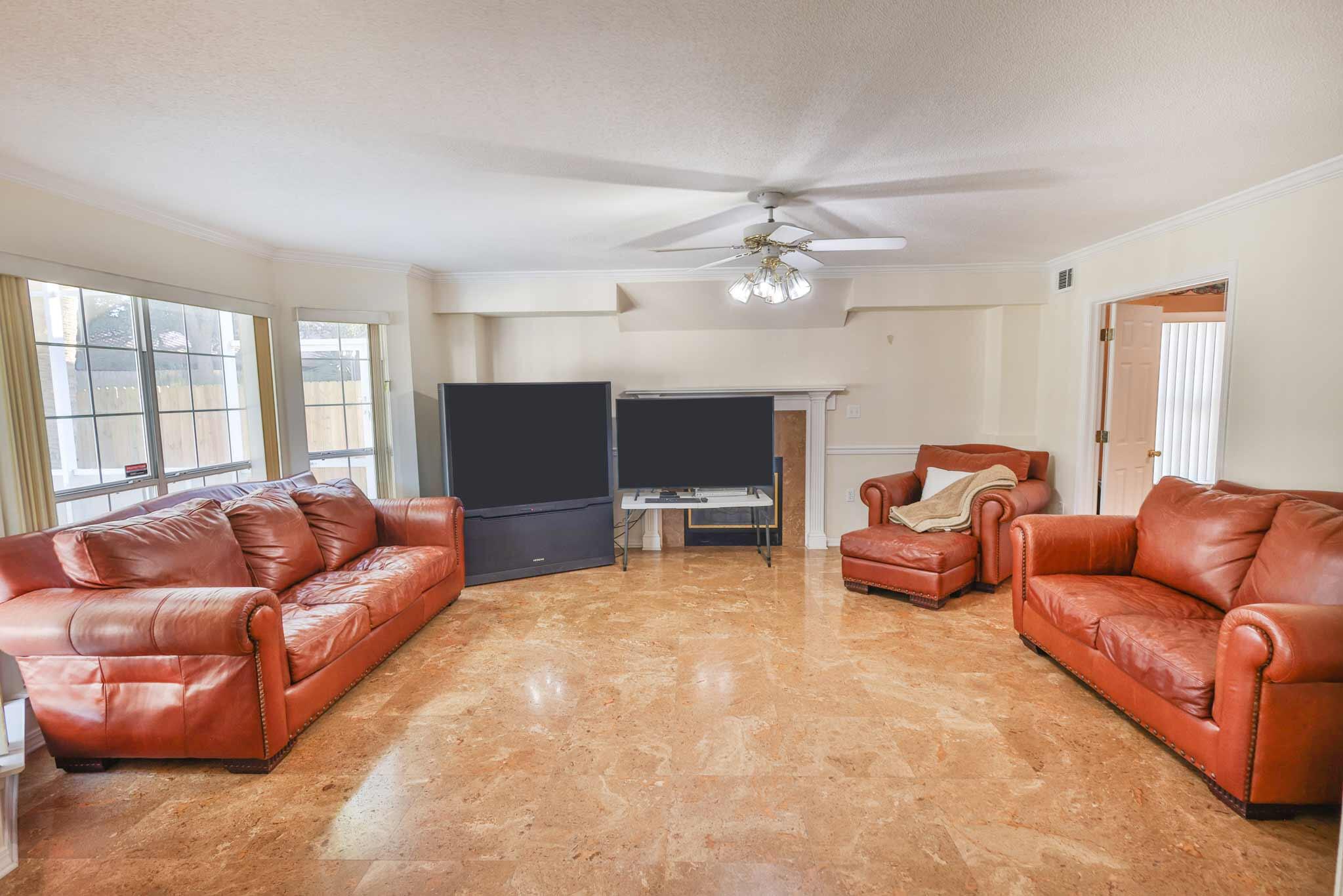 SHALIMAR COMMONS - Residential