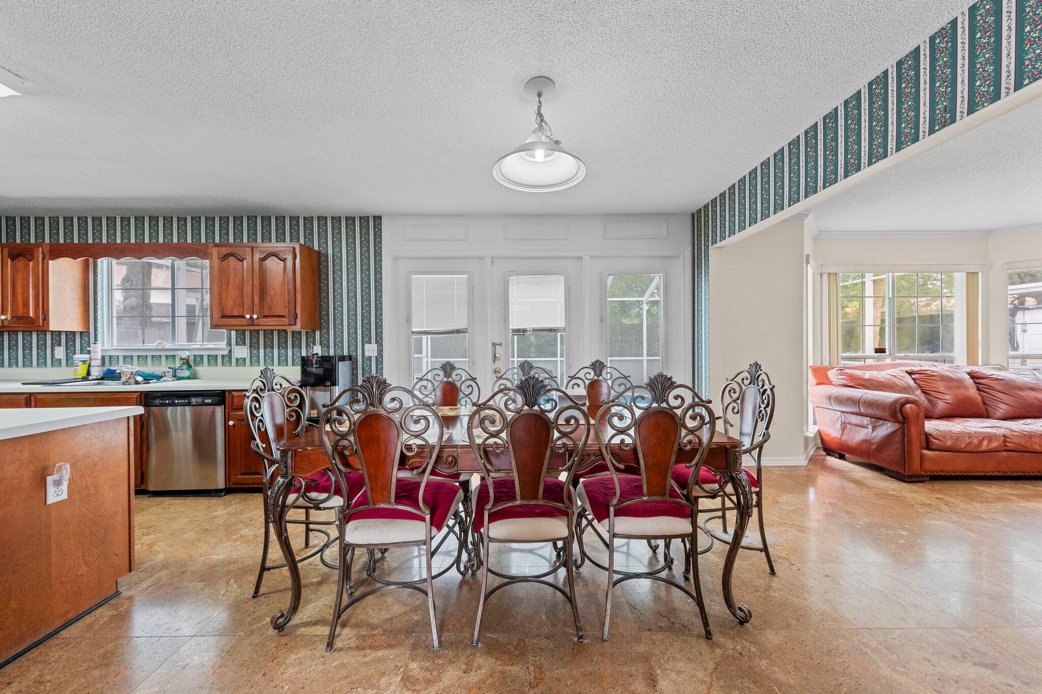 SHALIMAR COMMONS - Residential