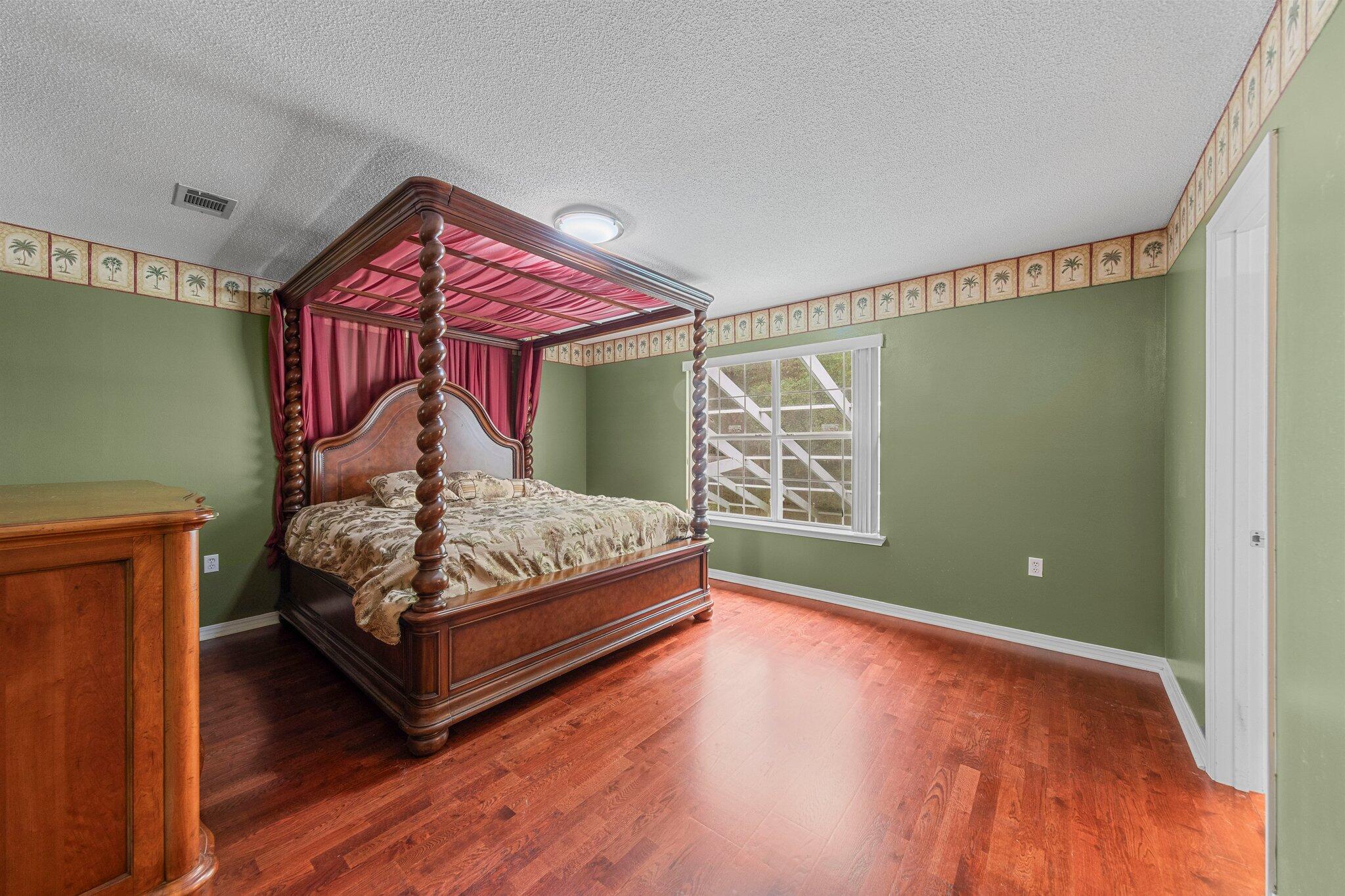 SHALIMAR COMMONS - Residential