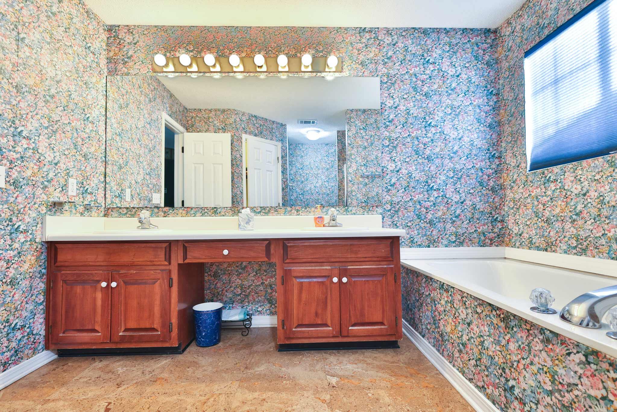 SHALIMAR COMMONS - Residential