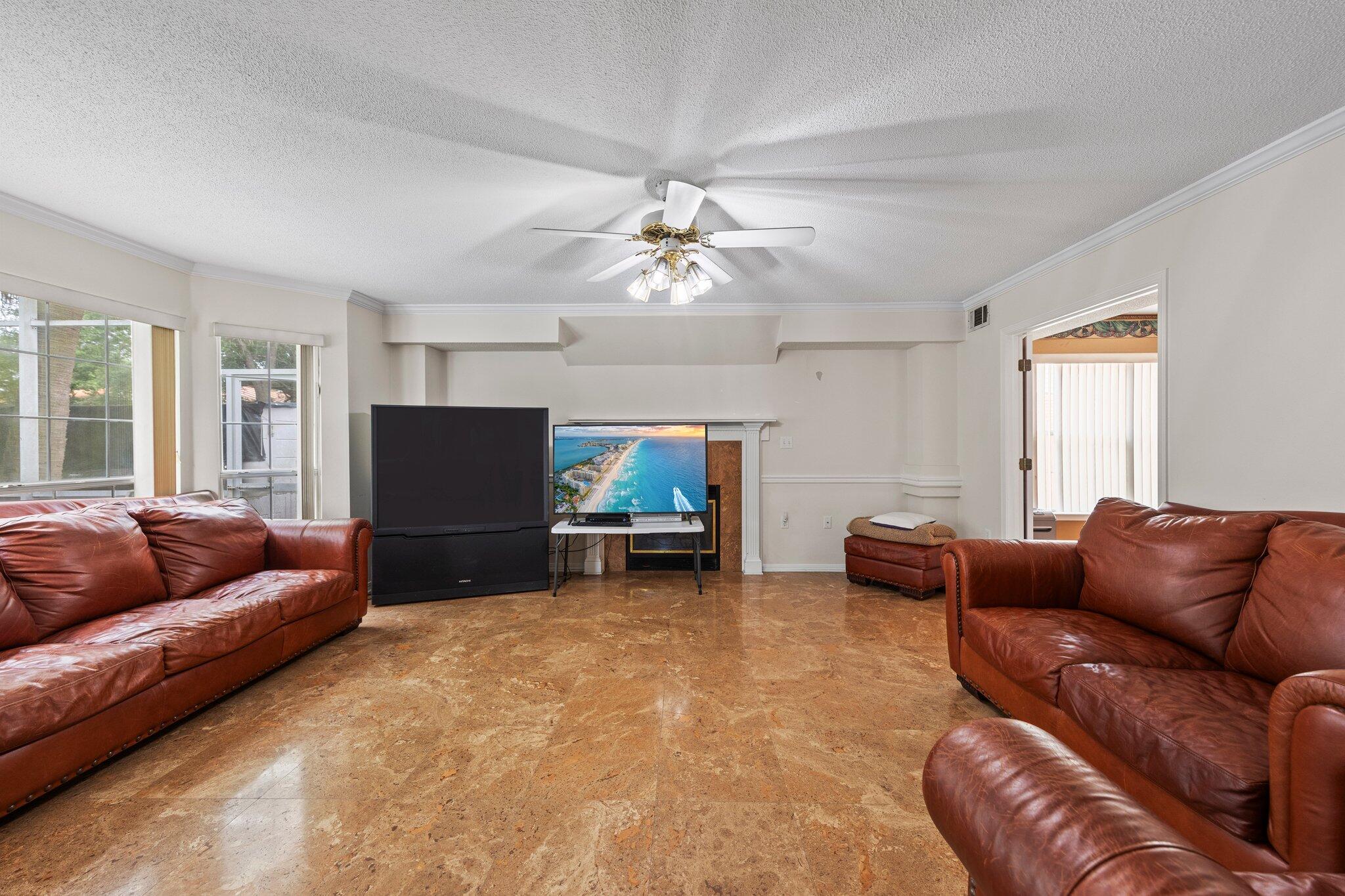 SHALIMAR COMMONS - Residential