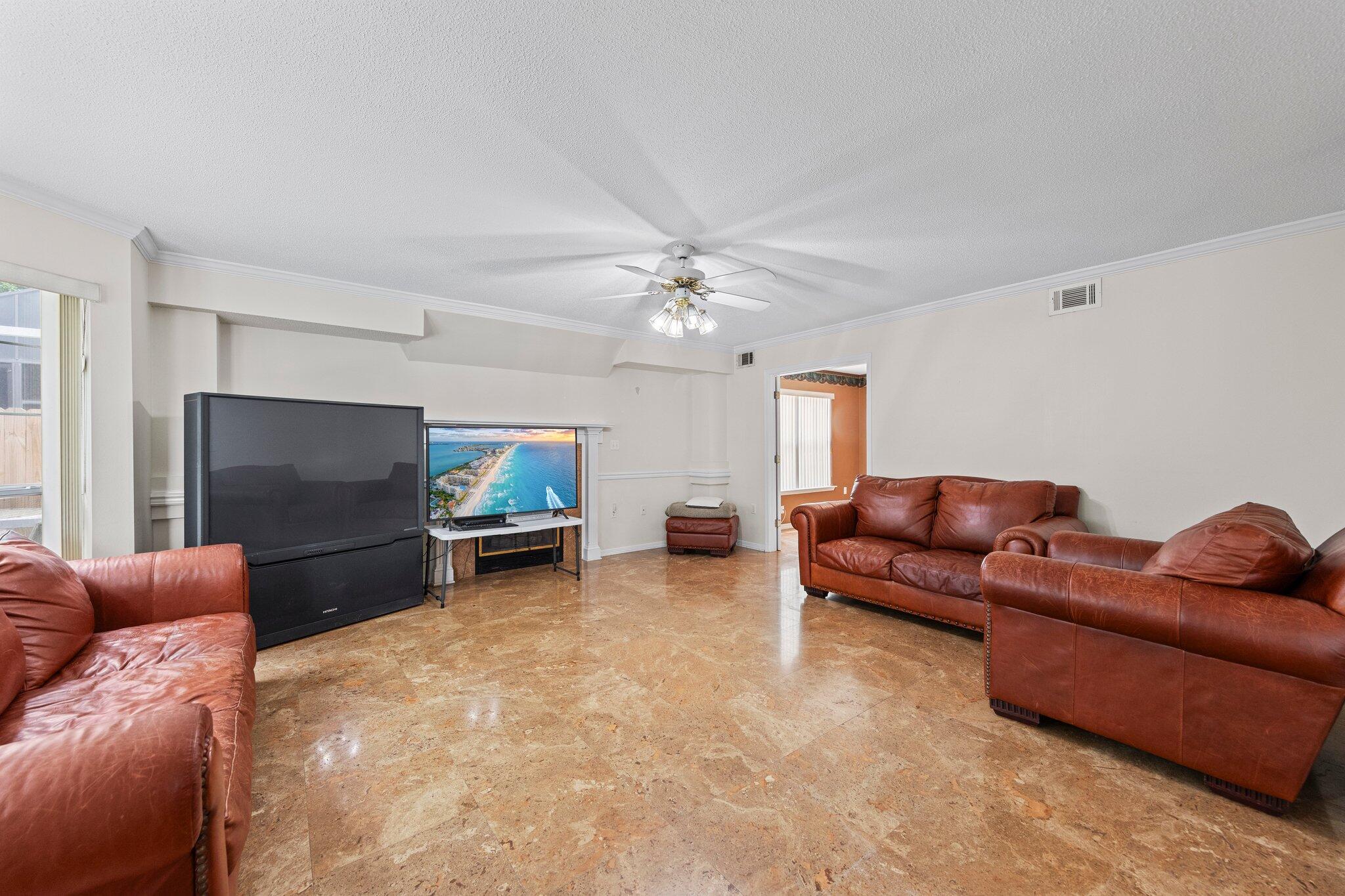 SHALIMAR COMMONS - Residential