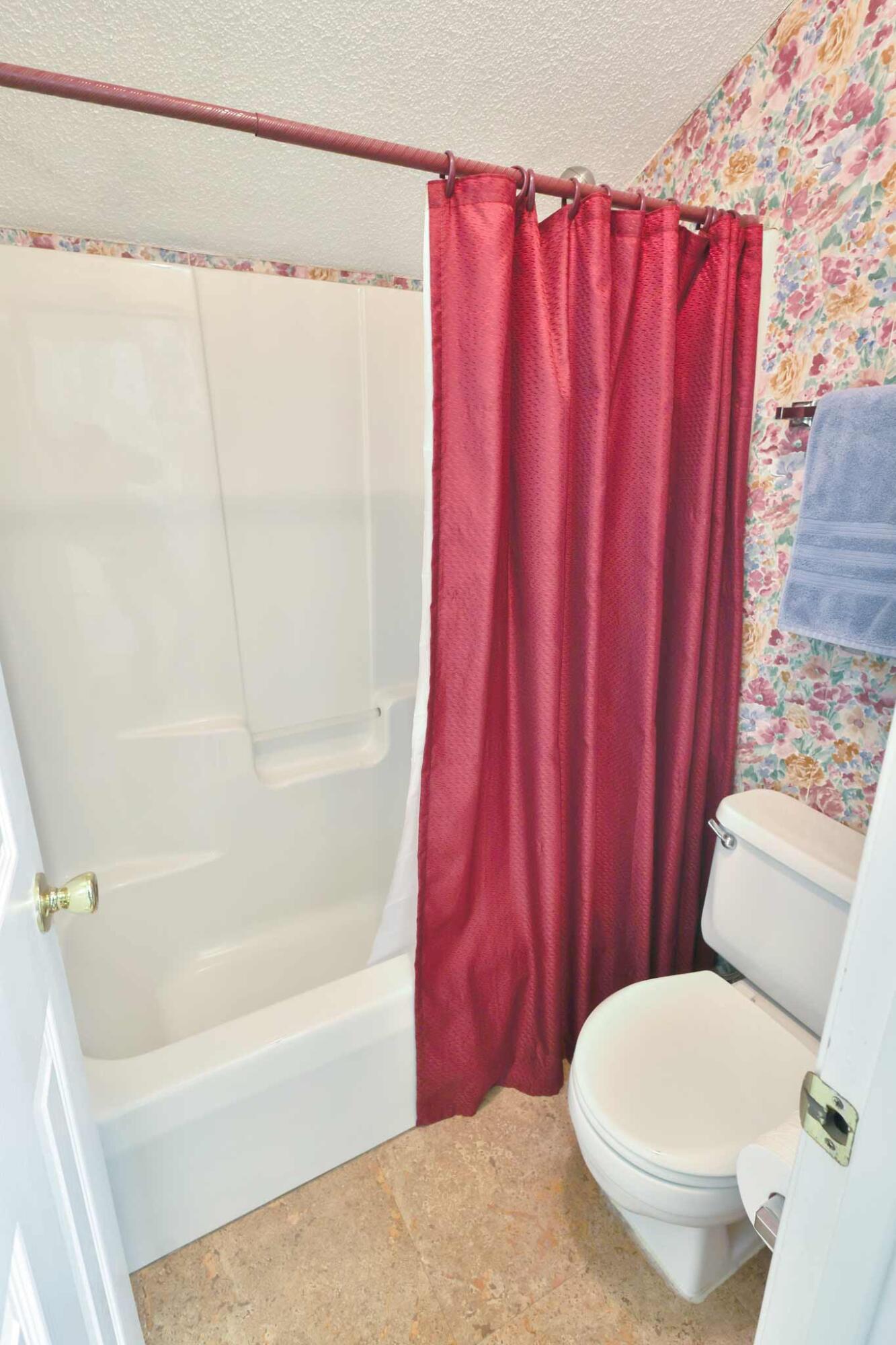 SHALIMAR COMMONS - Residential