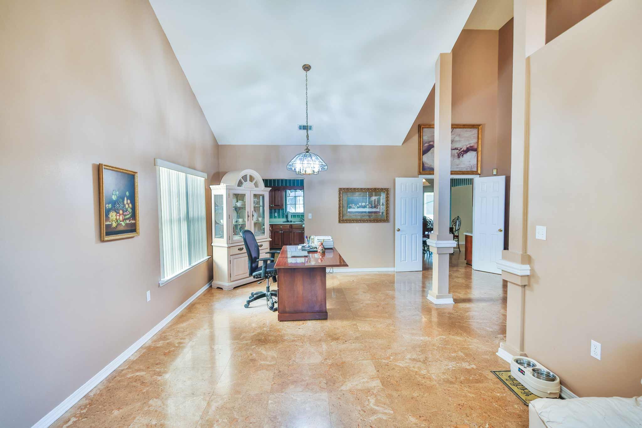 SHALIMAR COMMONS - Residential