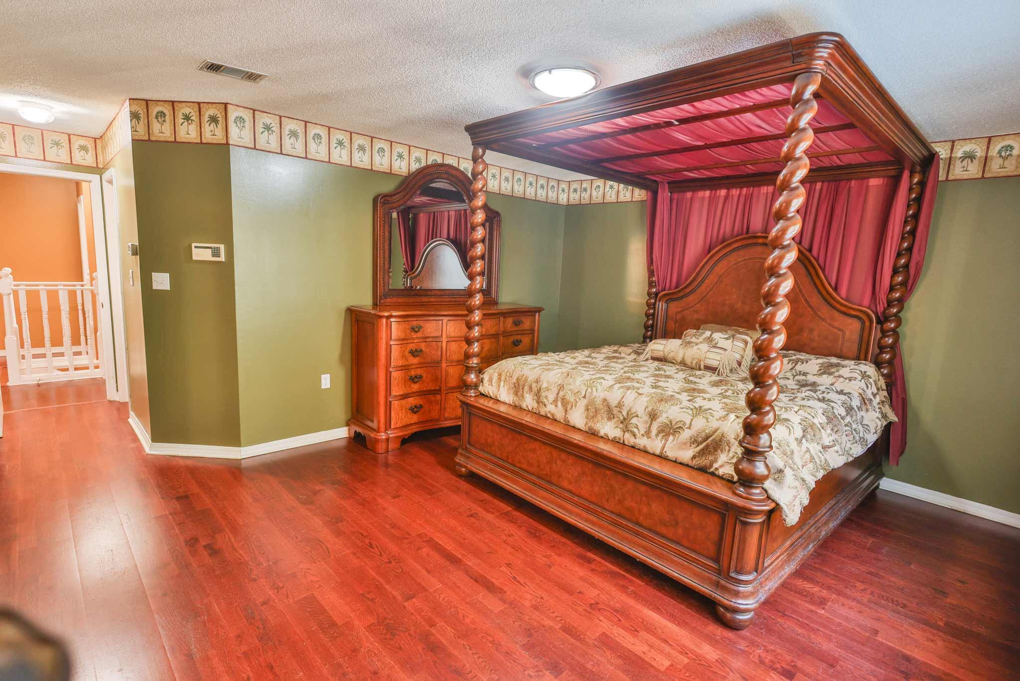 SHALIMAR COMMONS - Residential