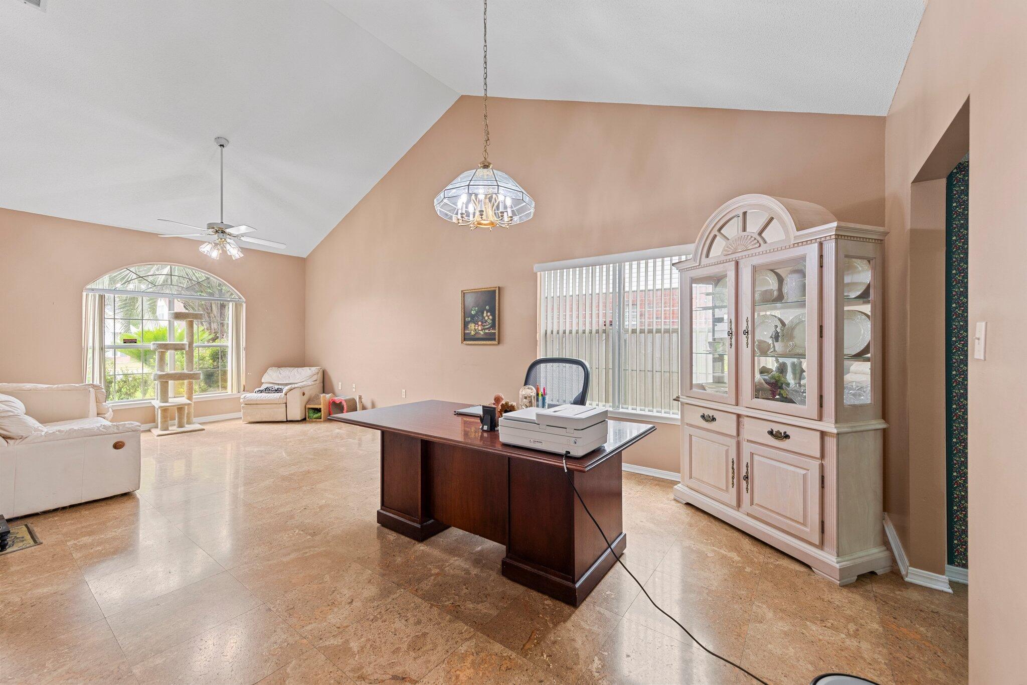 SHALIMAR COMMONS - Residential