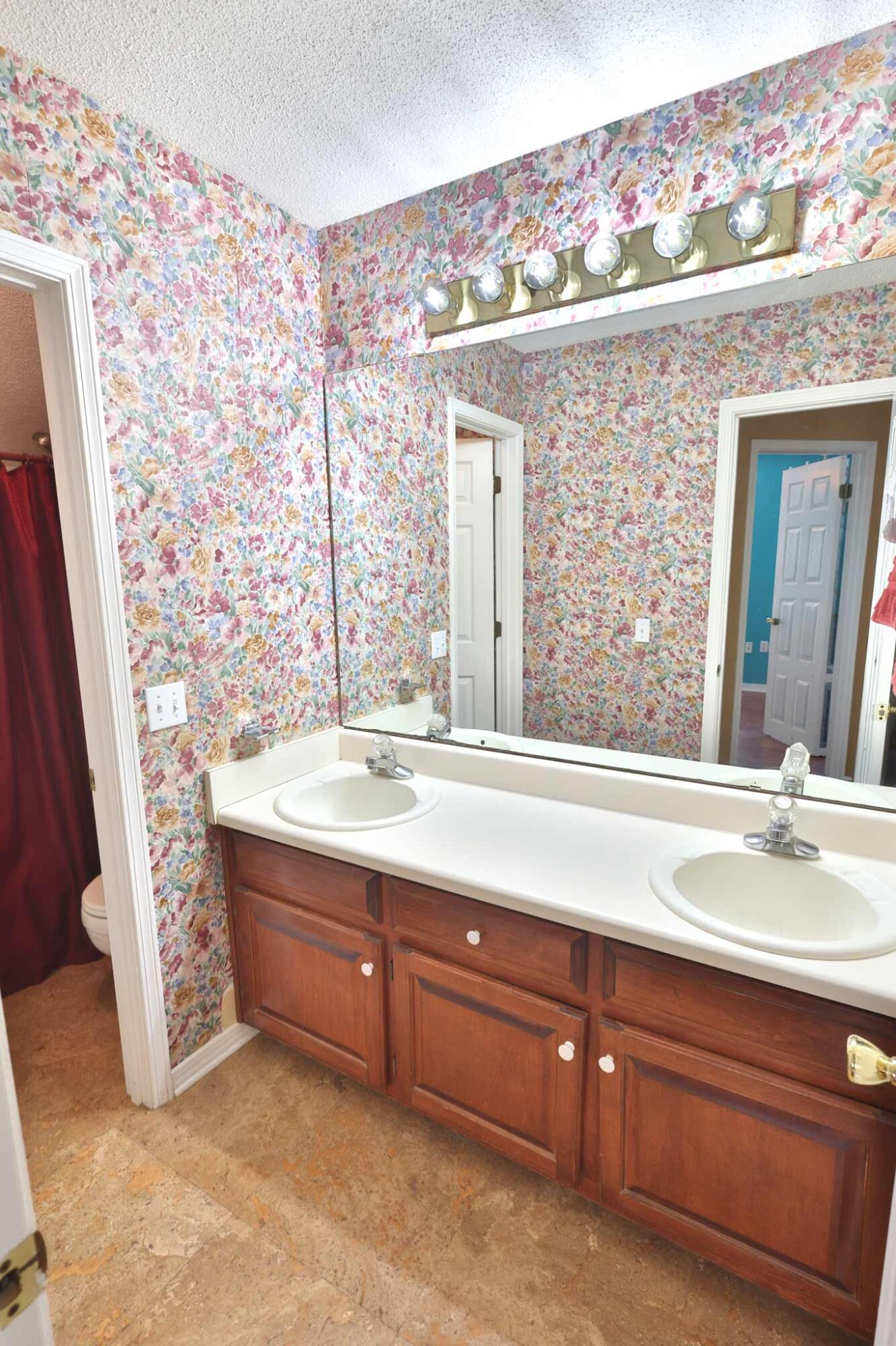 SHALIMAR COMMONS - Residential