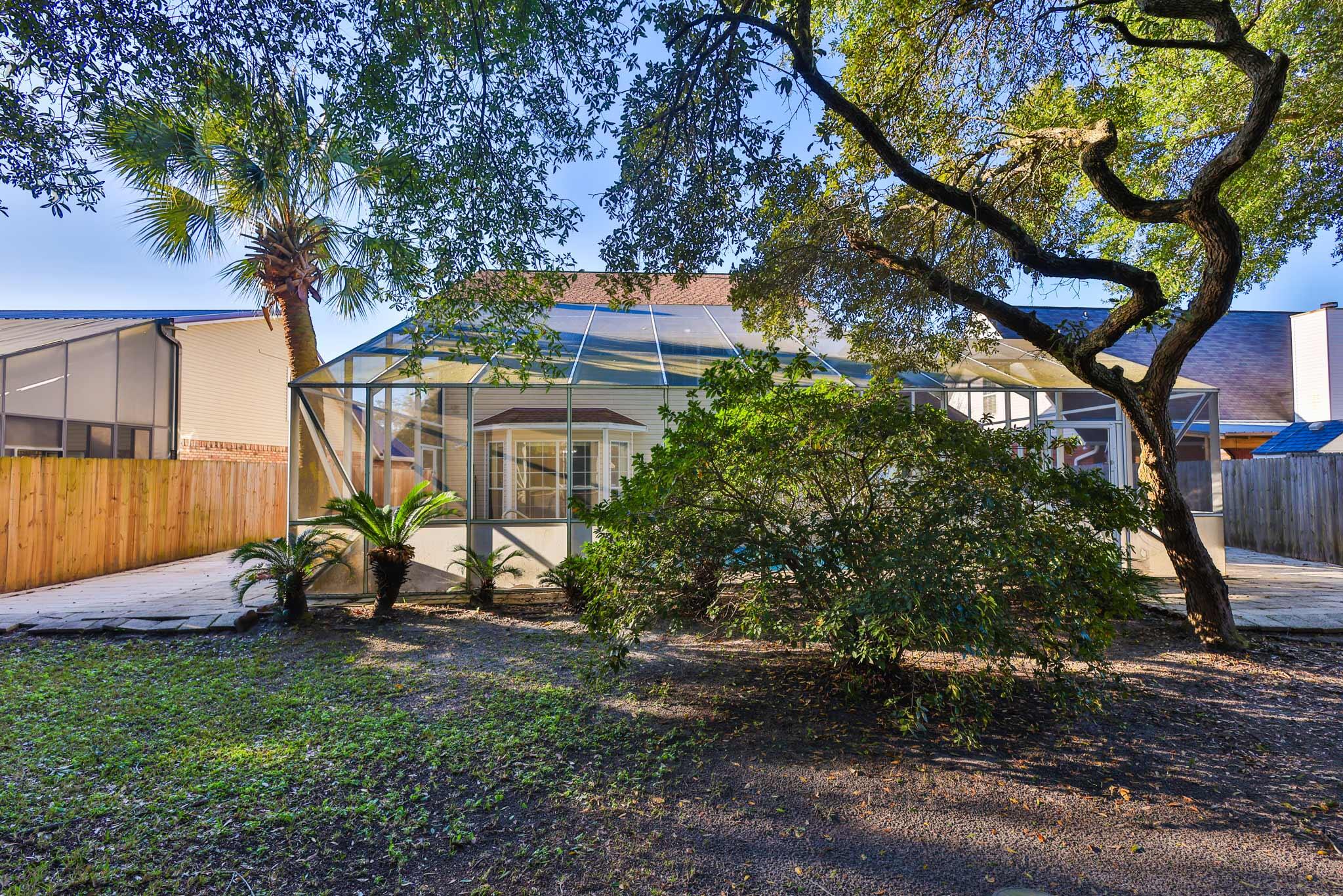 SHALIMAR COMMONS - Residential