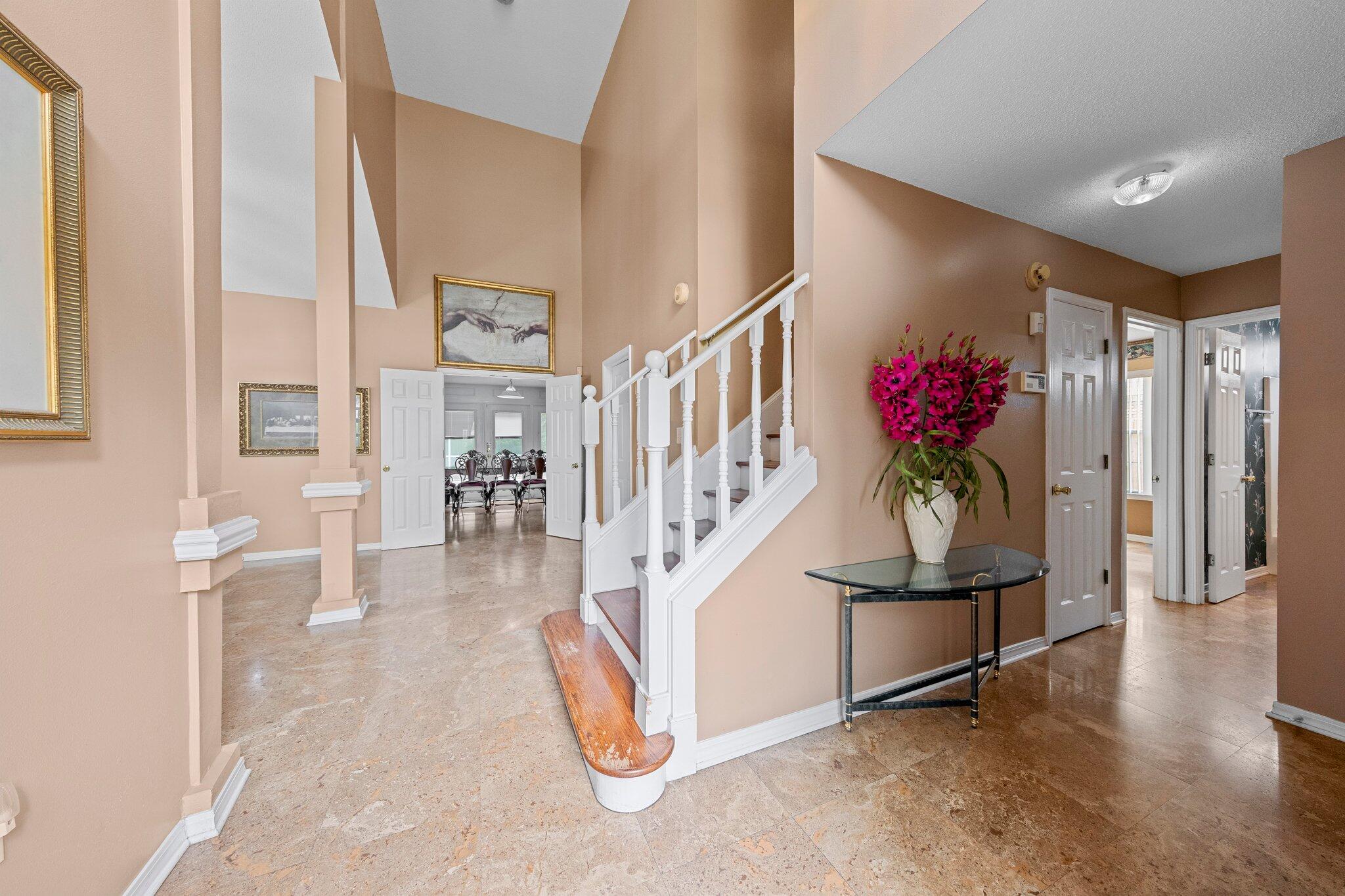 SHALIMAR COMMONS - Residential