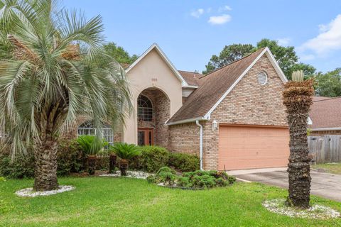 Photo of 859 Mande Court, Shalimar, FL 32579 (MLS # 976108)