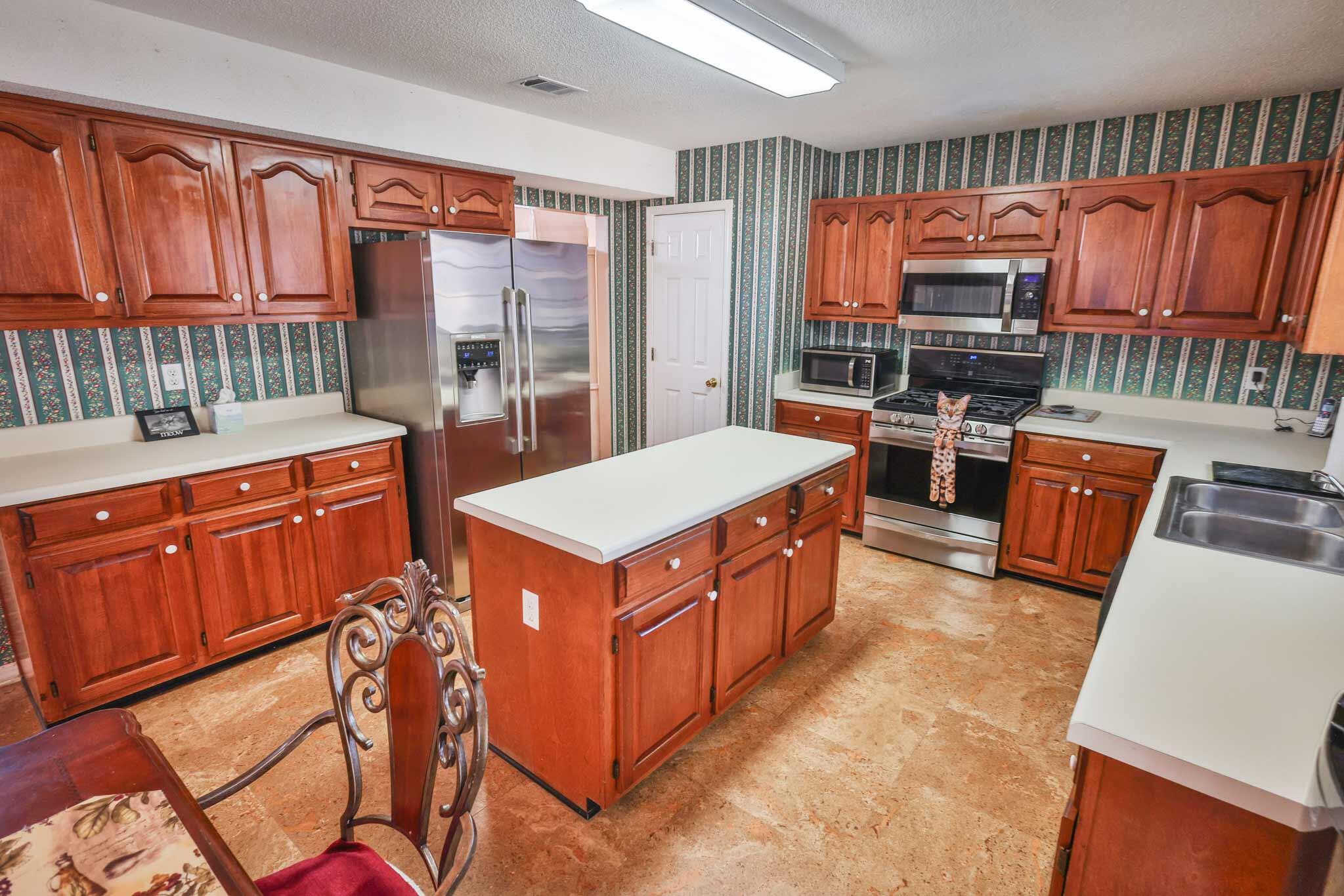 SHALIMAR COMMONS - Residential