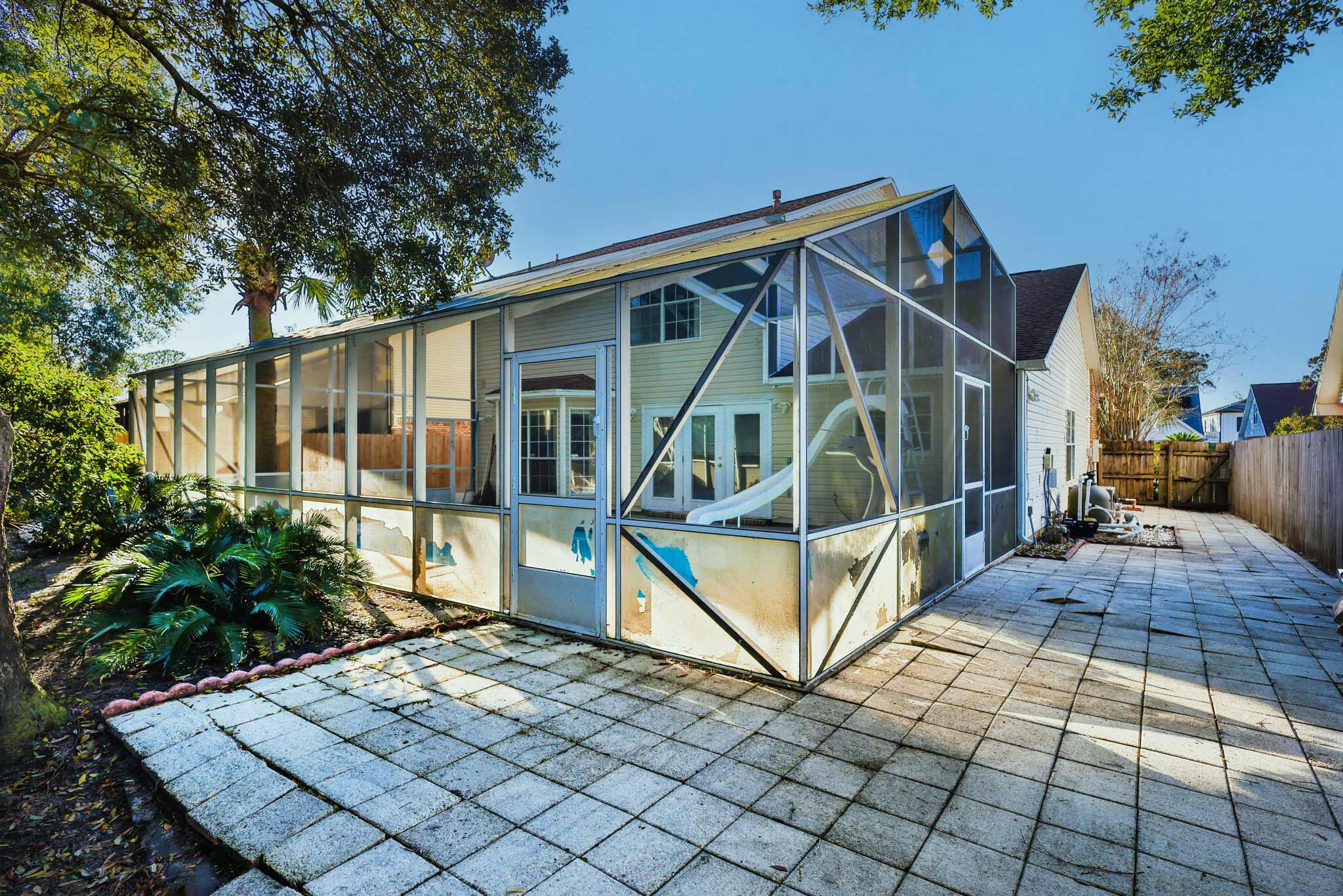 SHALIMAR COMMONS - Residential