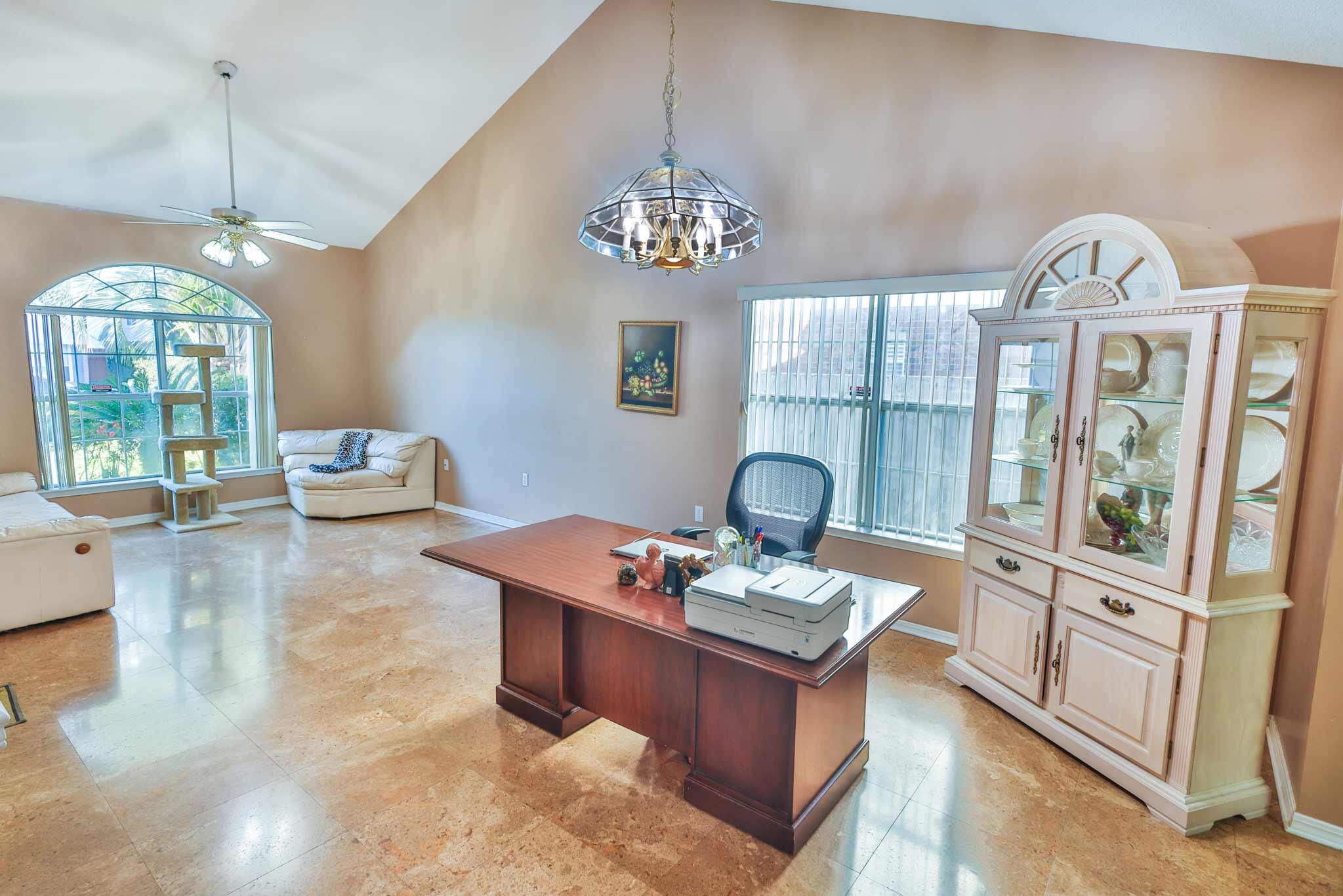 SHALIMAR COMMONS - Residential