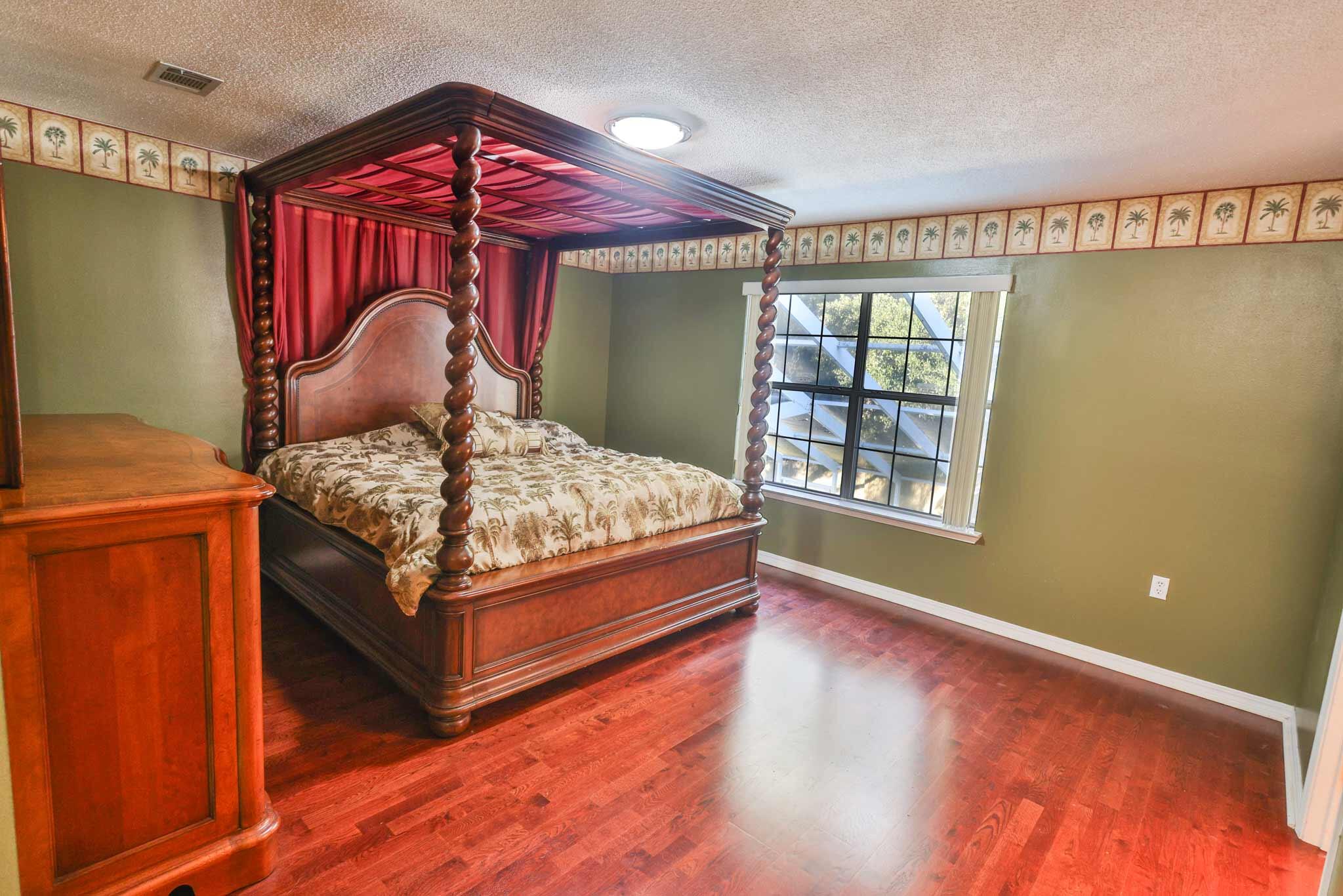 SHALIMAR COMMONS - Residential