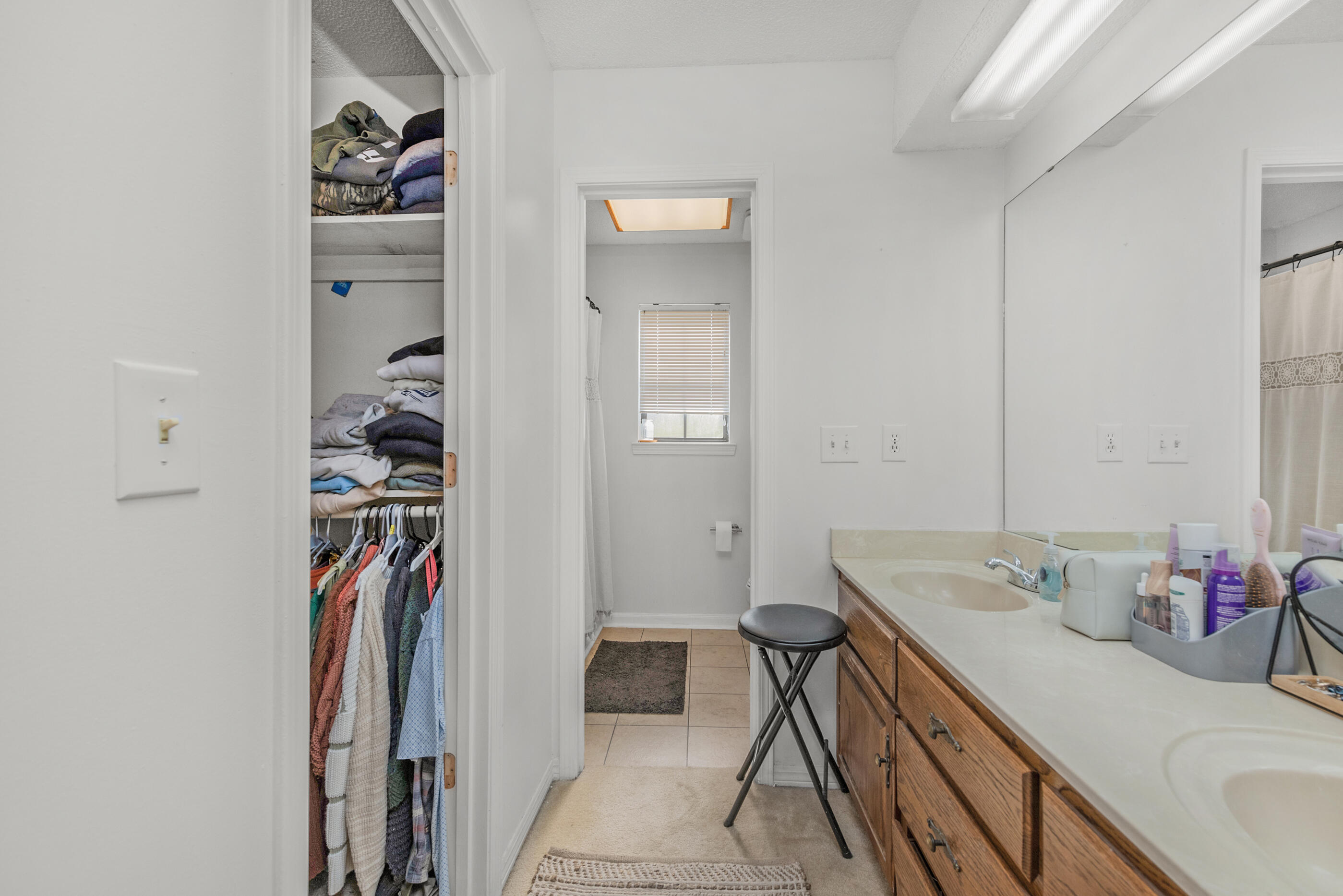 PAGE PLACE 2 - Residential