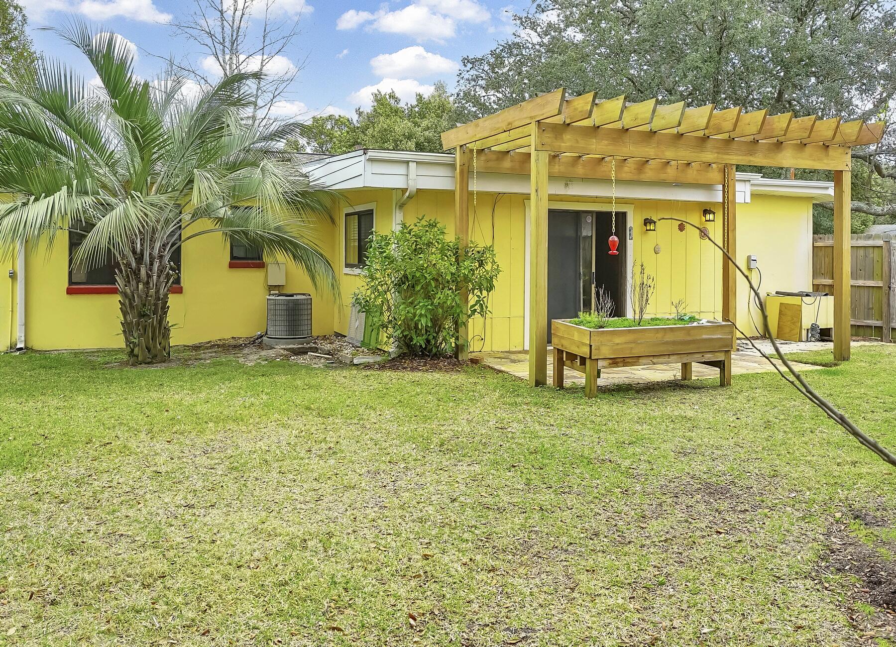 WINTHROP PLACE, 1st Addition - Residential