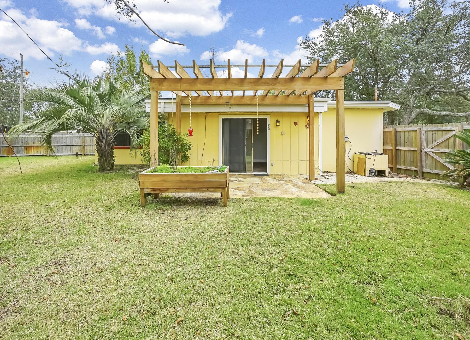 WINTHROP PLACE, 1st Addition - Residential