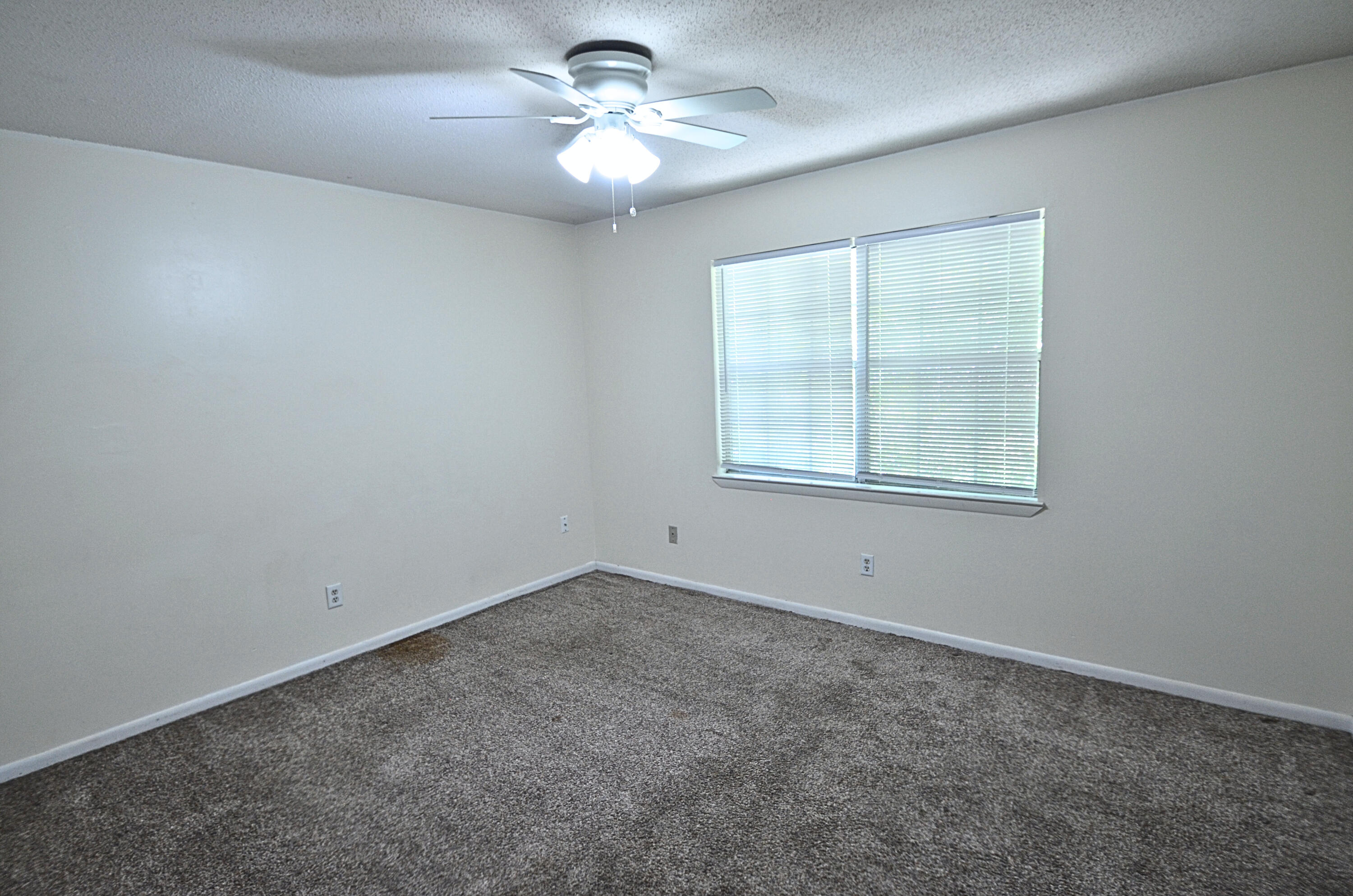 VALENCIA ARMS - Residential Lease