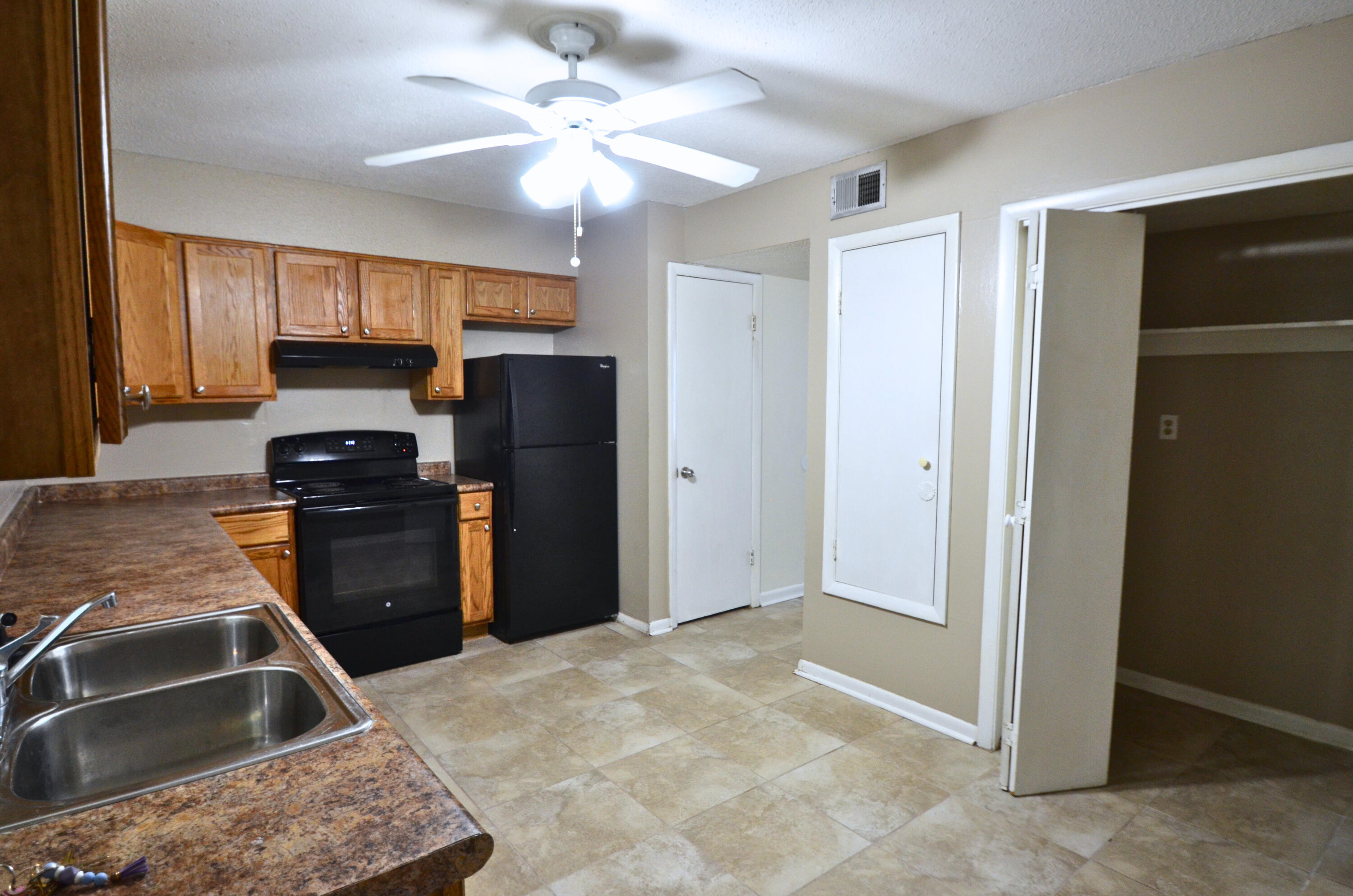 VALENCIA ARMS - Residential Lease