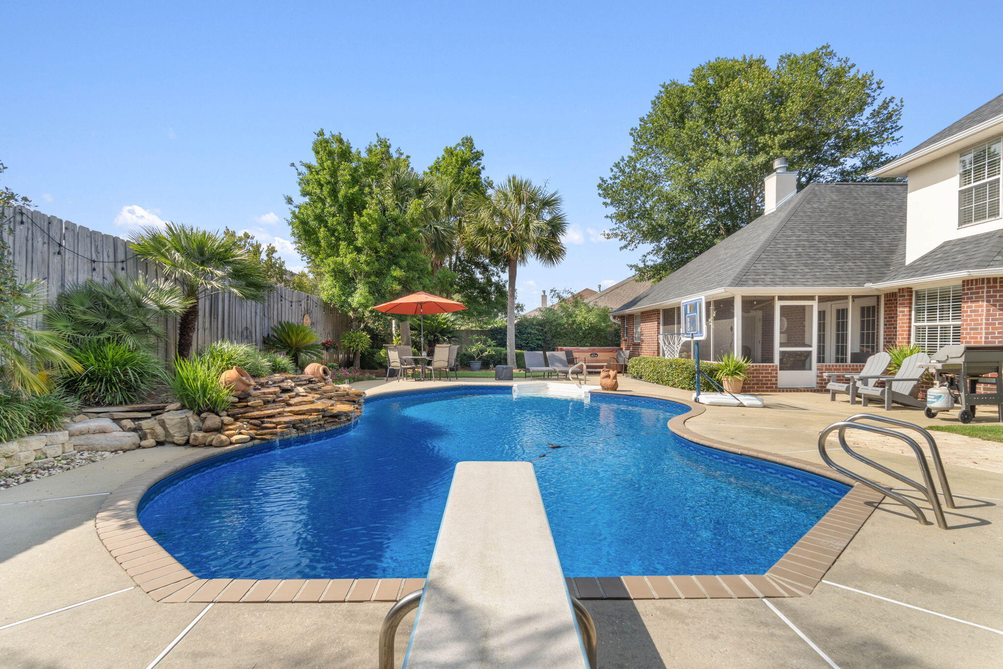 HERITAGE PARK - Residential