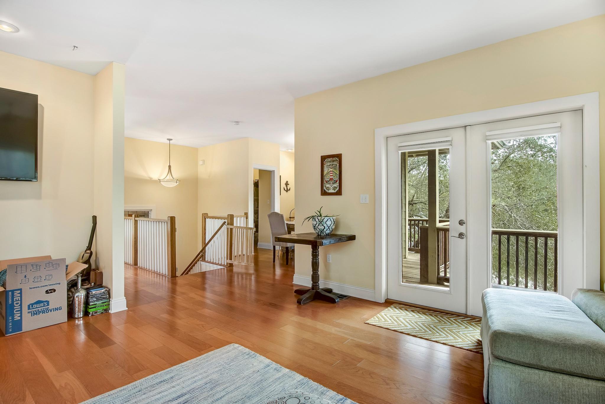 TURQUOISE BEACH 2ND ADDN - Residential