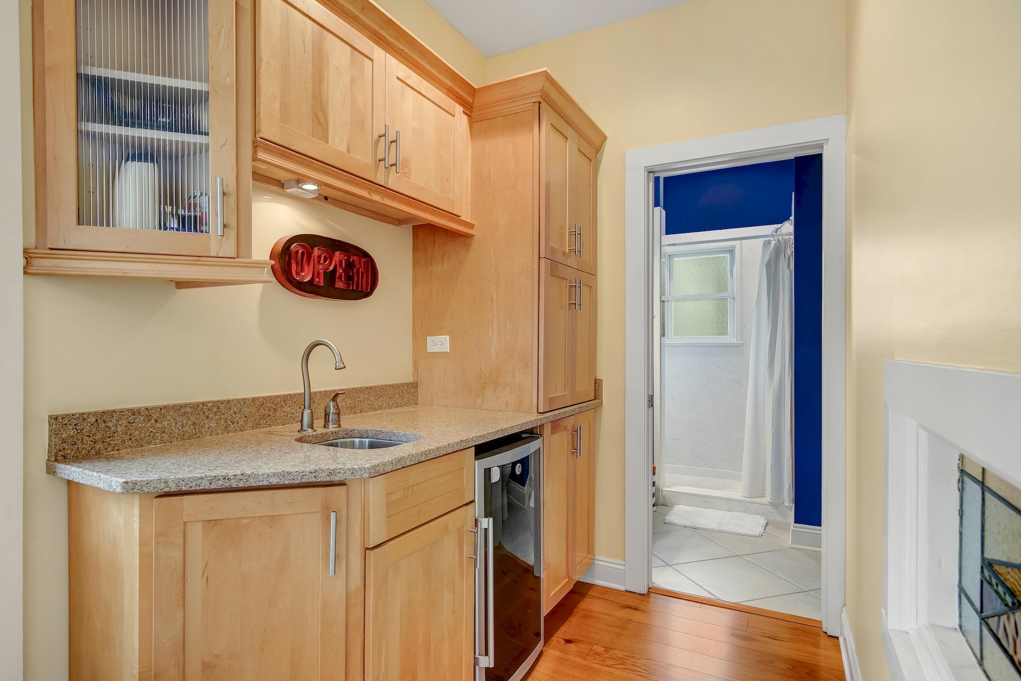 TURQUOISE BEACH 2ND ADDN - Residential