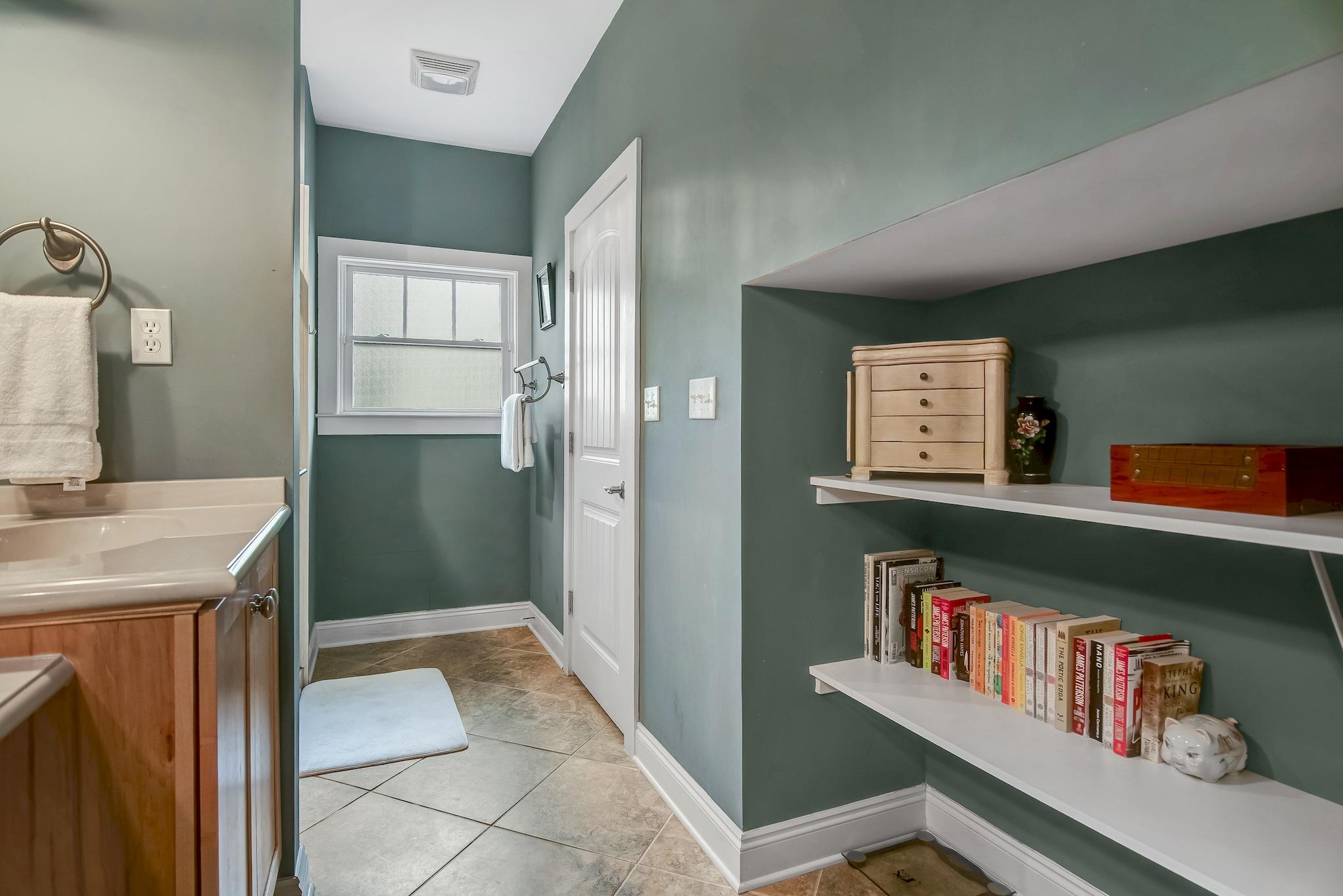 TURQUOISE BEACH 2ND ADDN - Residential