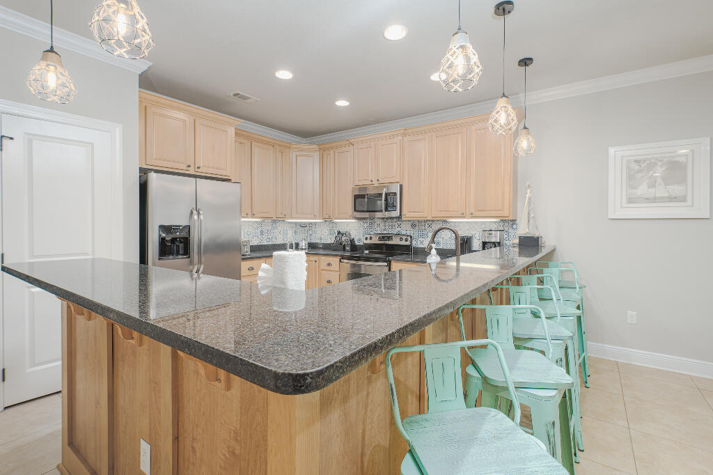 EMERALD BREEZE ESTATES - Residential