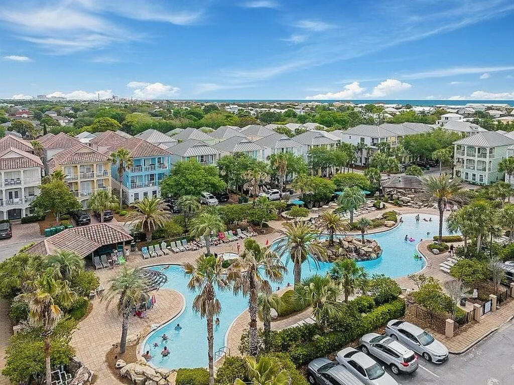 EMERALD BREEZE ESTATES - Residential